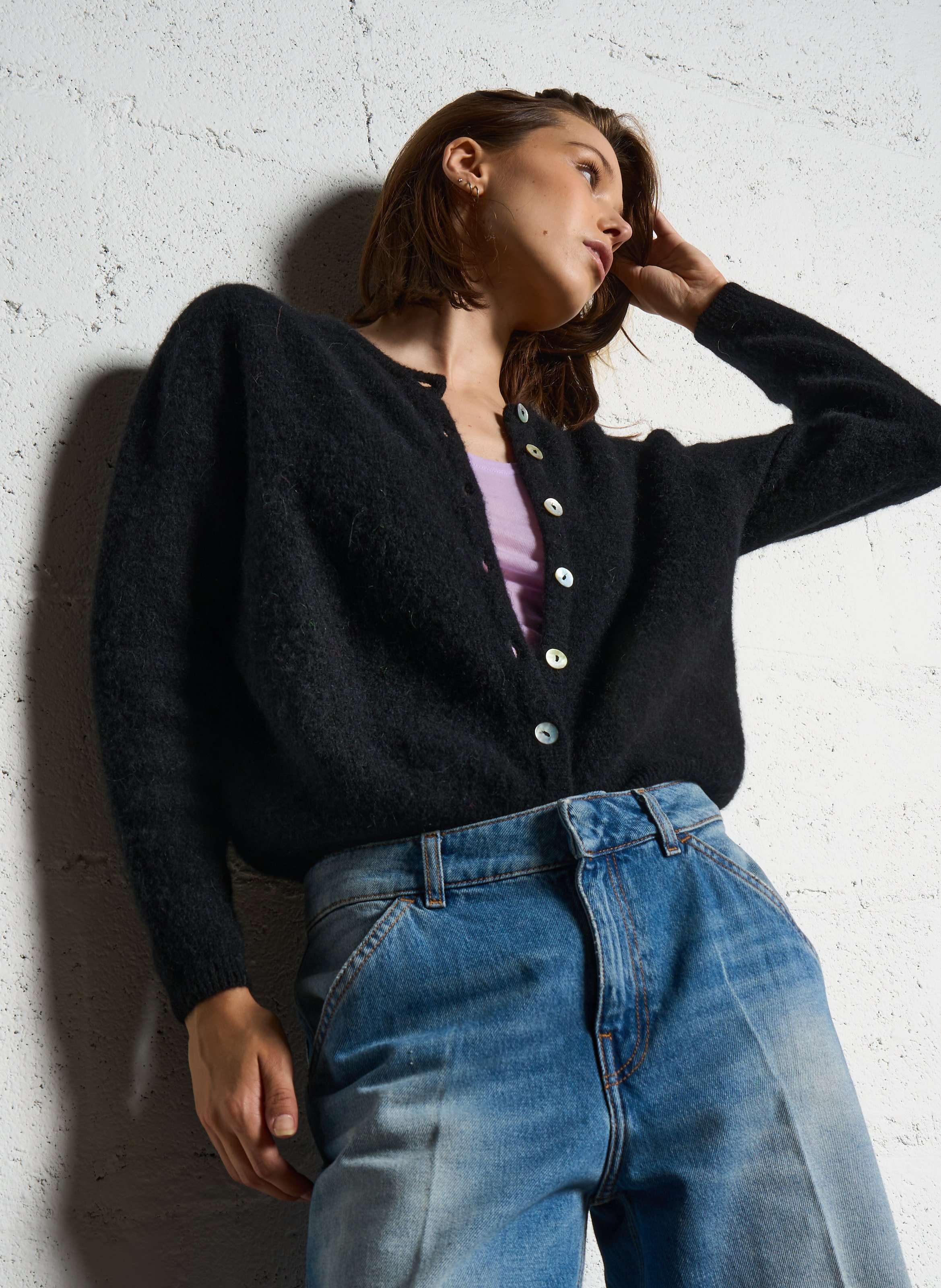 Wollmix-Strickjacke mit Rundhalskragen AMERICAN VINTAGE Schwarz