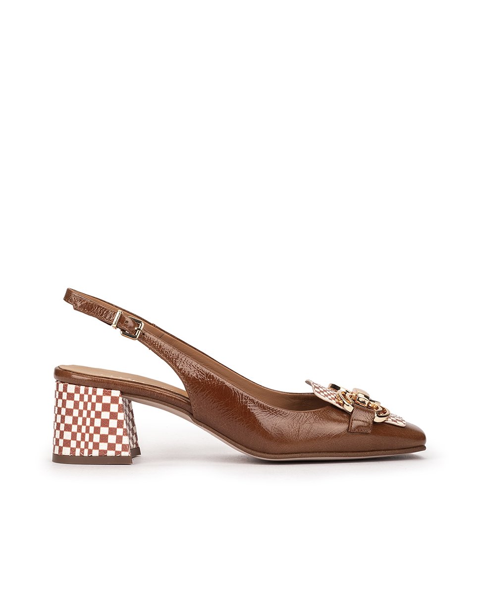 <p>High-heeled brown patent leather shoes, with an open back.</p> PEDRO MIRALLES Brown