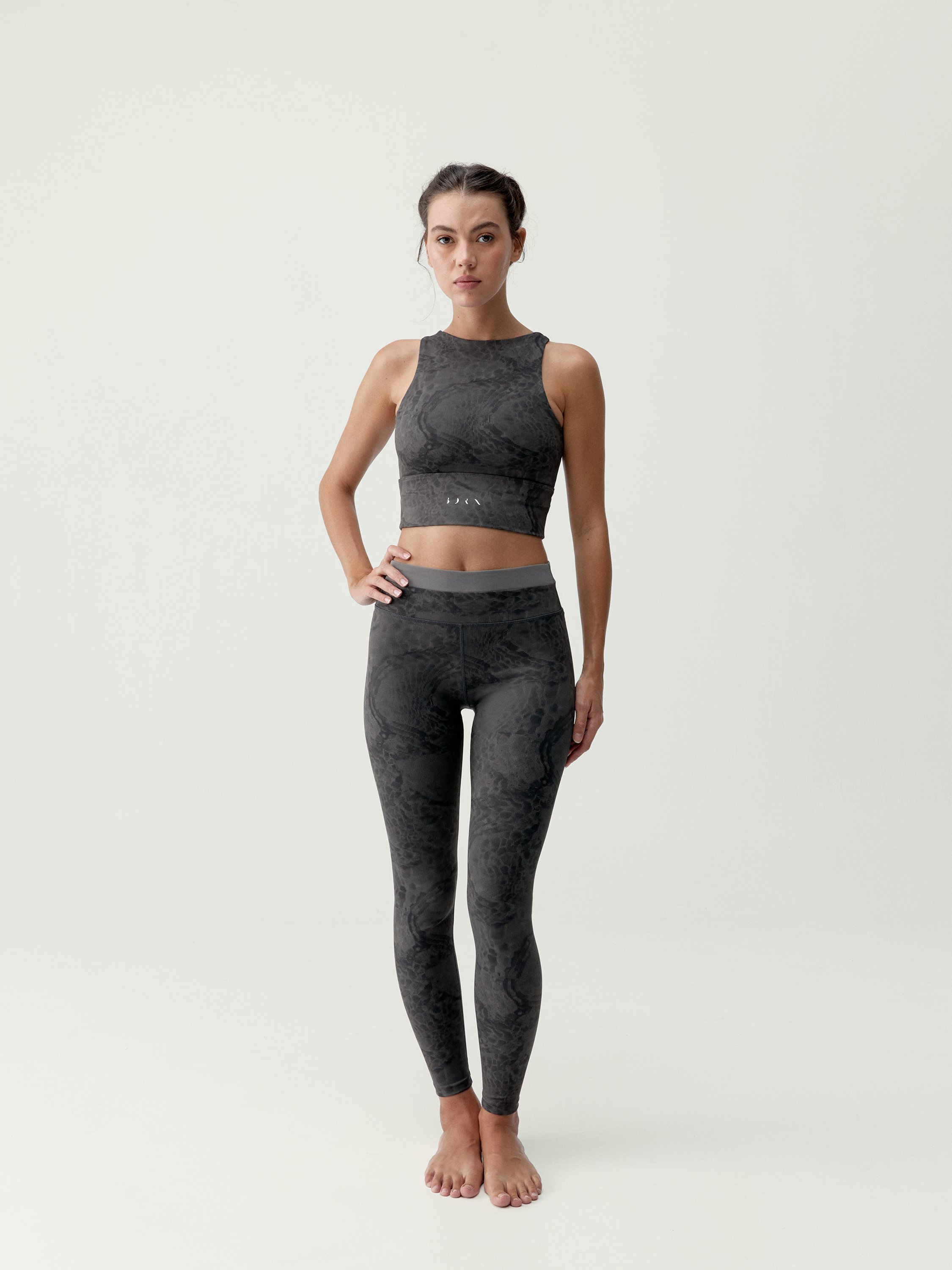 Women's high support quick-drying sports bra BORN Brown