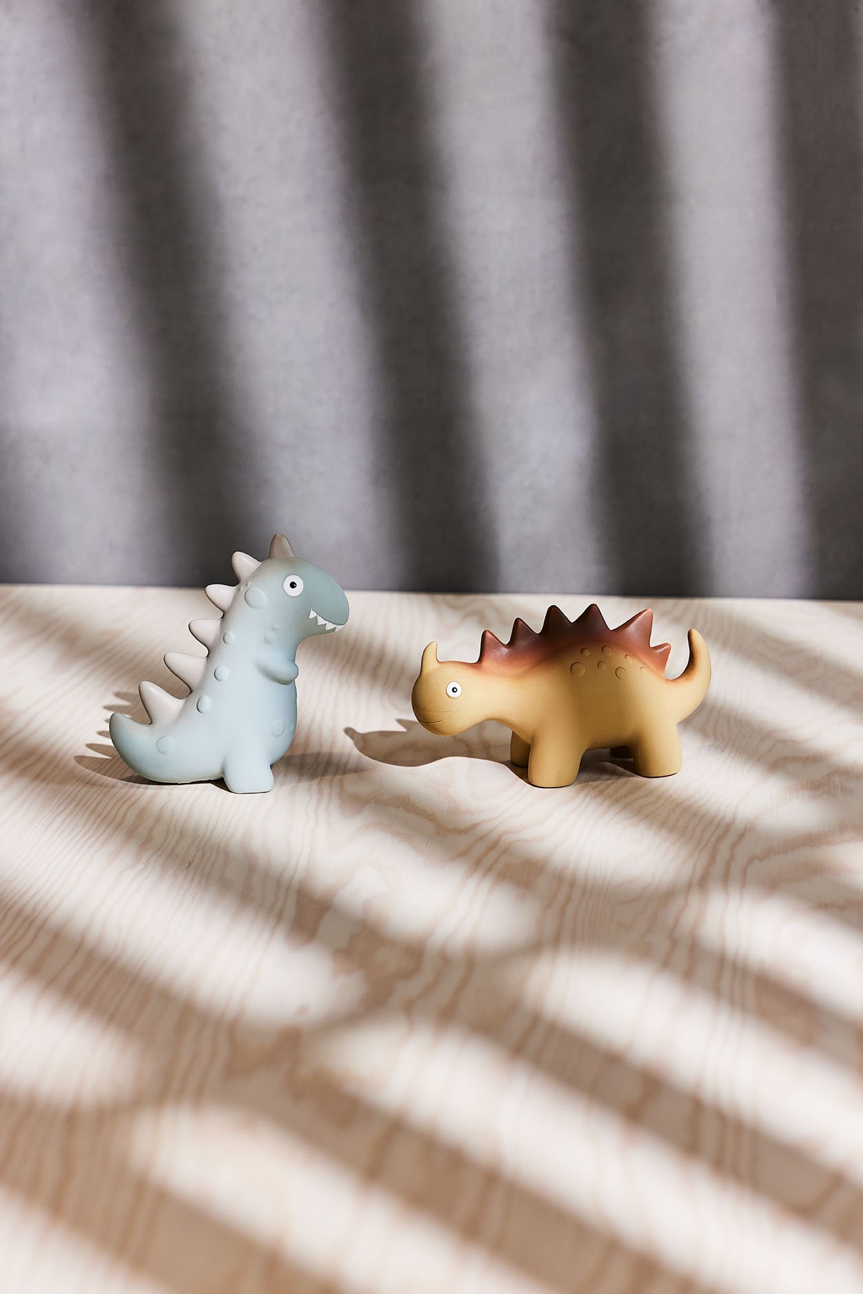 Rubber dinosaur plush OYOY LIVING DESIGN Green