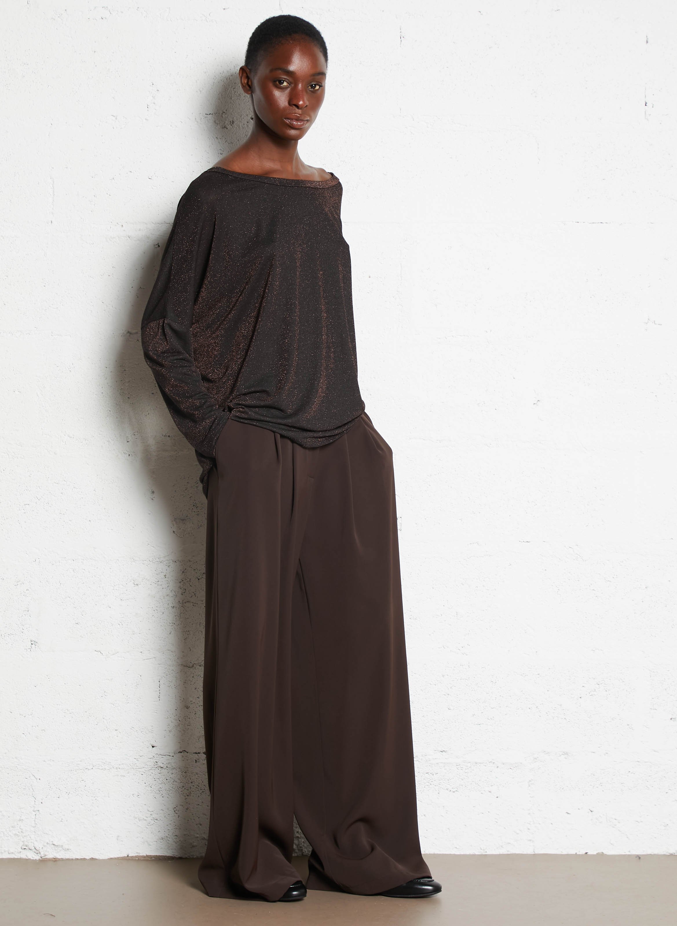 Wijde top met boothals PLEASE Bruin