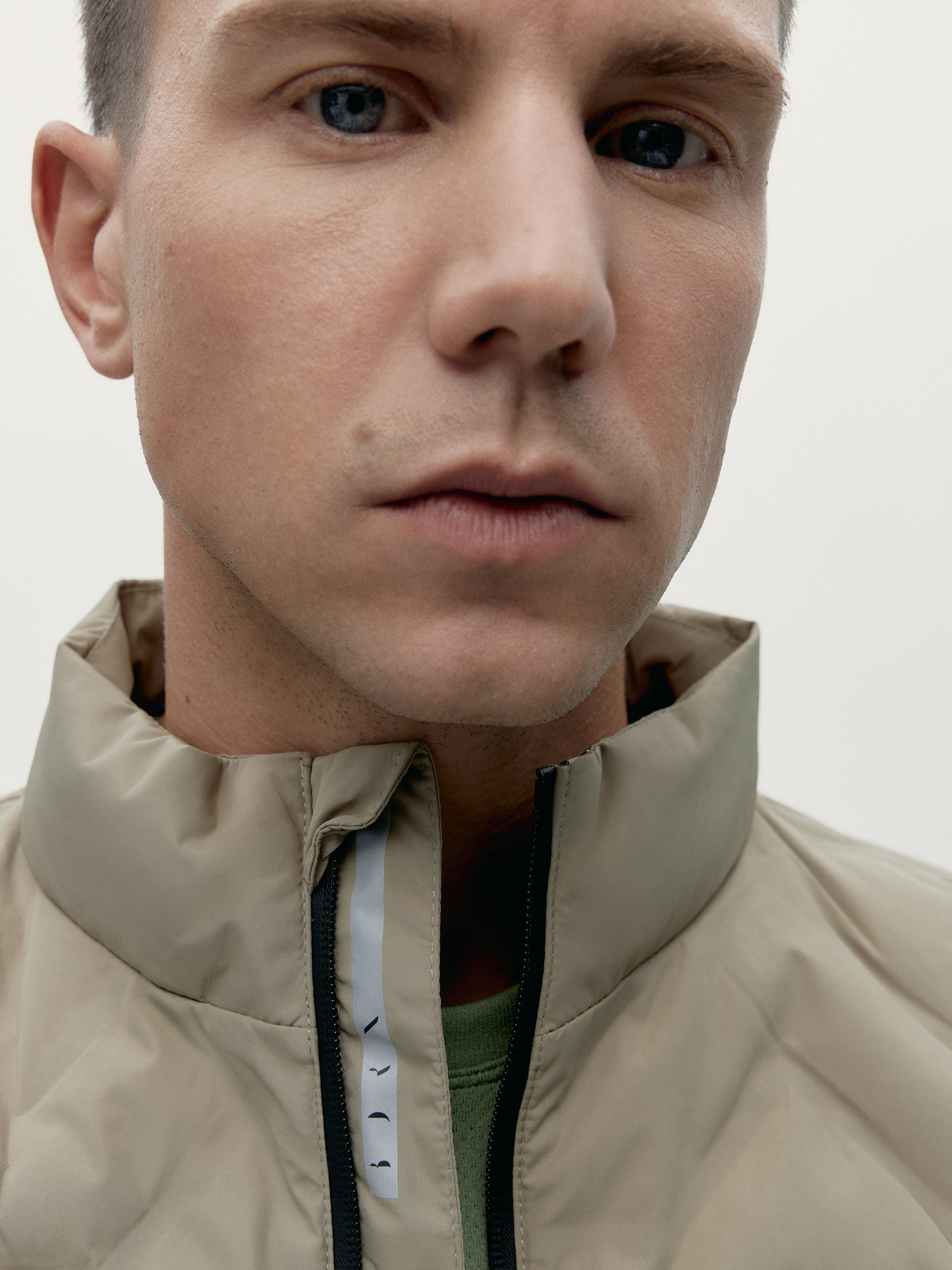 Zip-up performance athleisure sports jacket BORN LIVING YOGA Brown