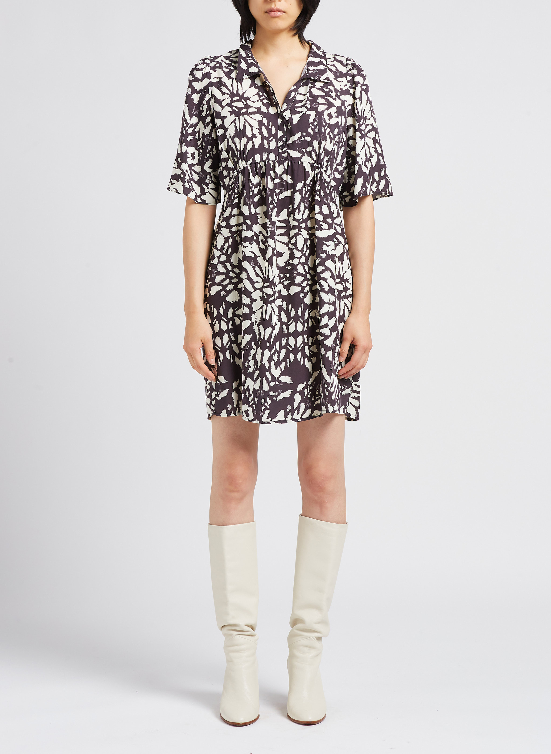 Short printed dress with shirt collar GRACE ET MILA Black