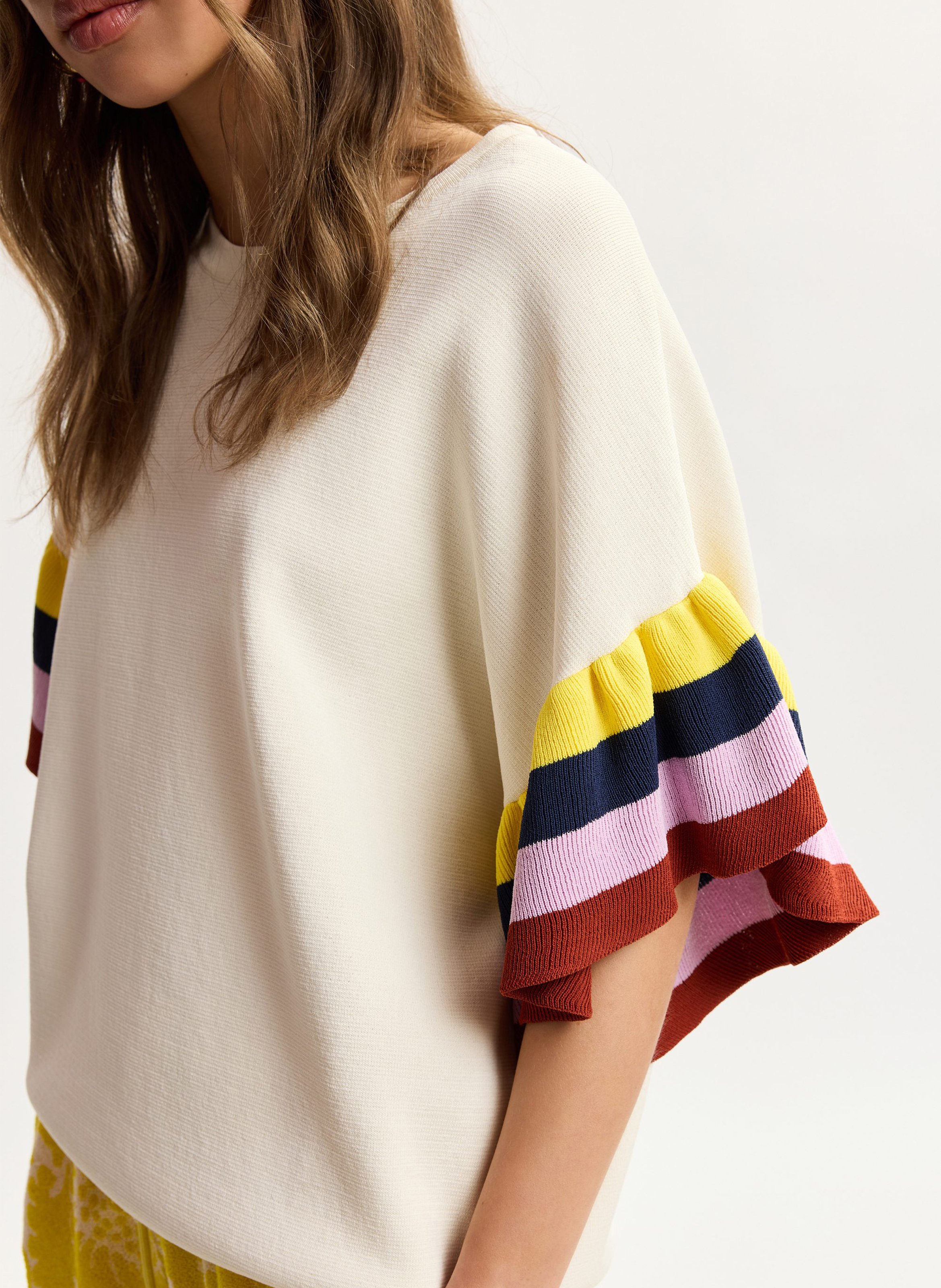 Oberteil mit gestreiften Ärmeln uni ESSENTIEL ANTWERP Weiss