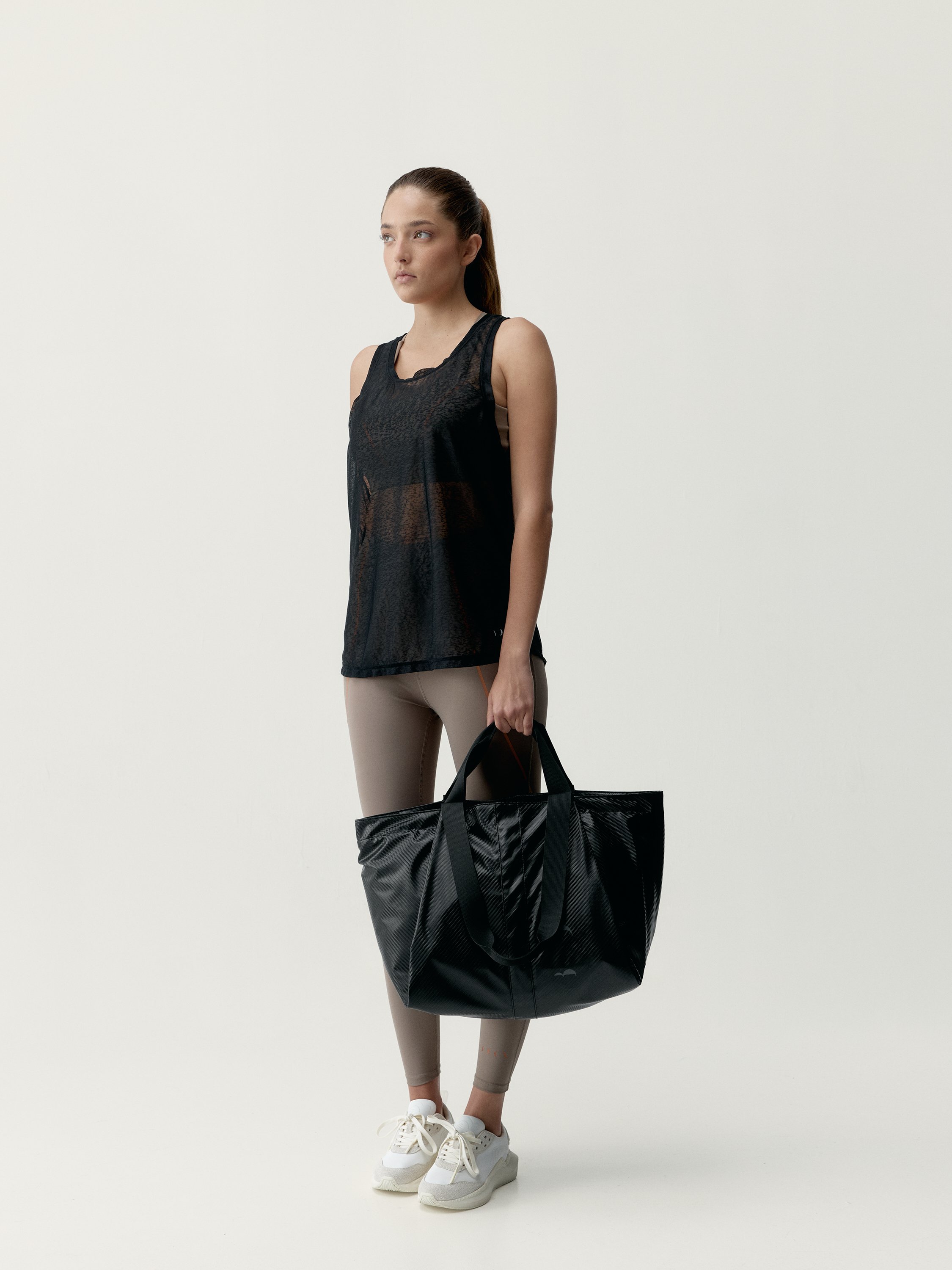 Large capacity outdoor sports bag BORN Black