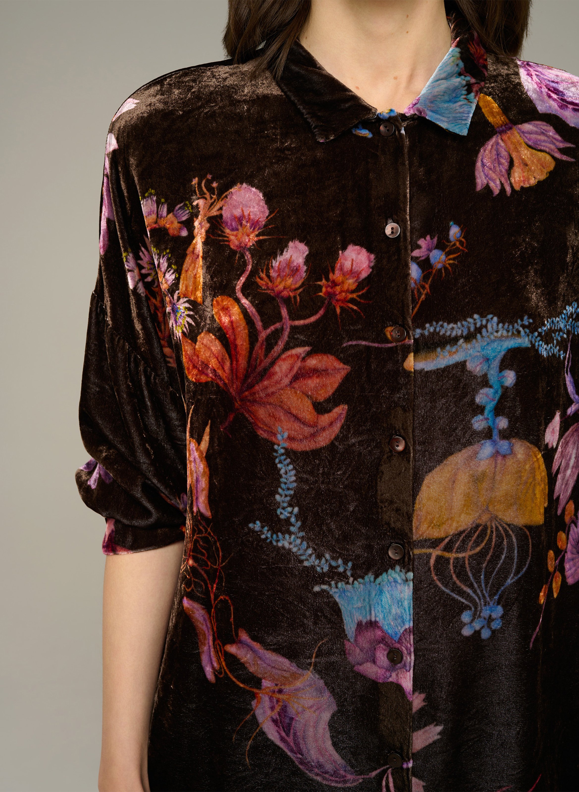 Chemise droite col classique à imprimé fleuri en velours COTELAC Marron