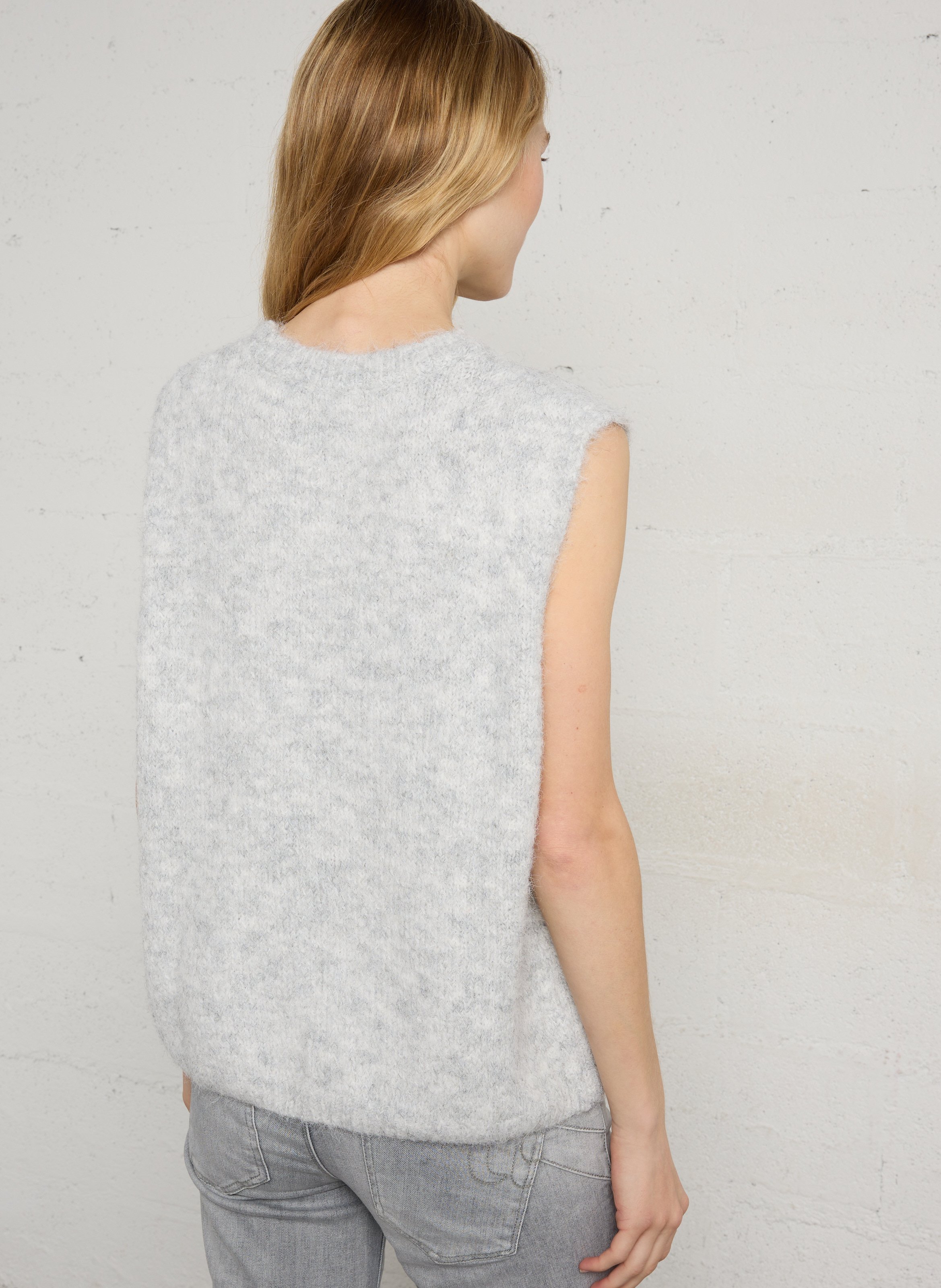 Mouwloze top met asymmetrische halslijn LE TEMPS DES CERISES Grijs