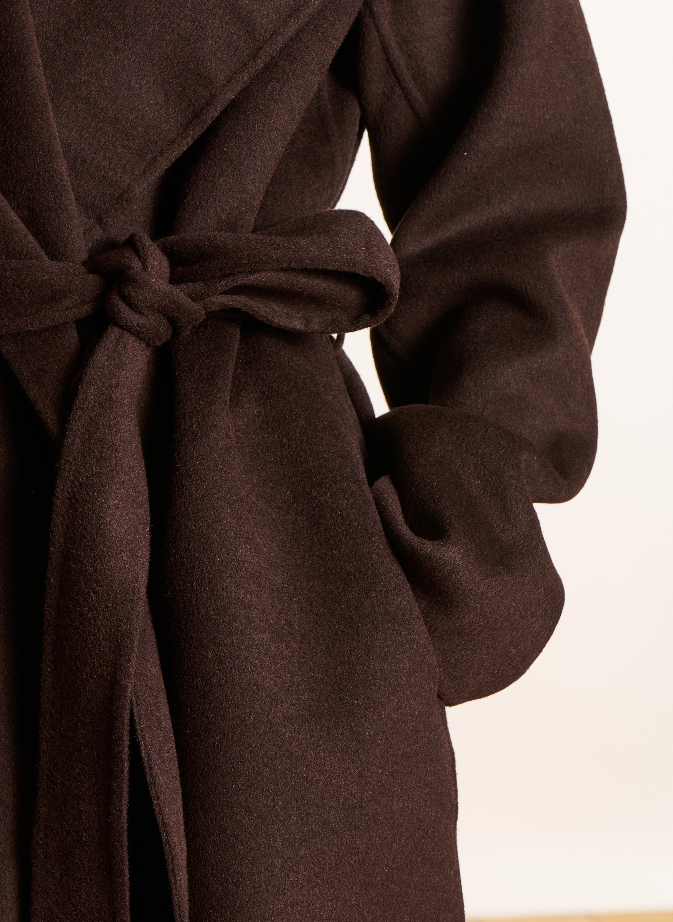 Gerader Mantel mit Schalkragen aus recycelter Mischwolle LA FEE MARABOUTEE Braun