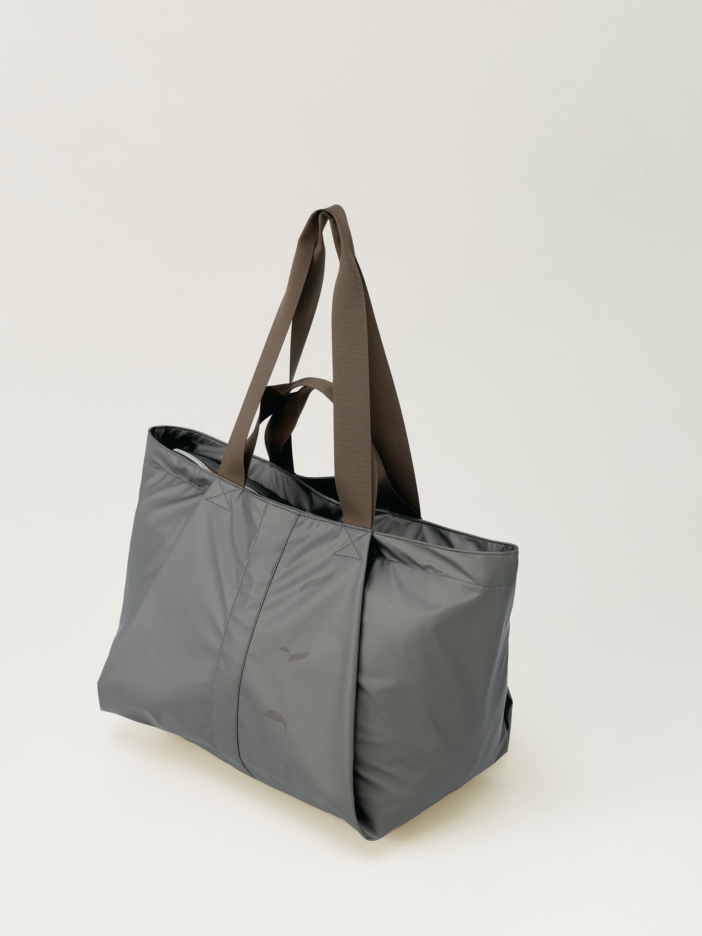 Large capacity outdoor sports bag BORN Black
