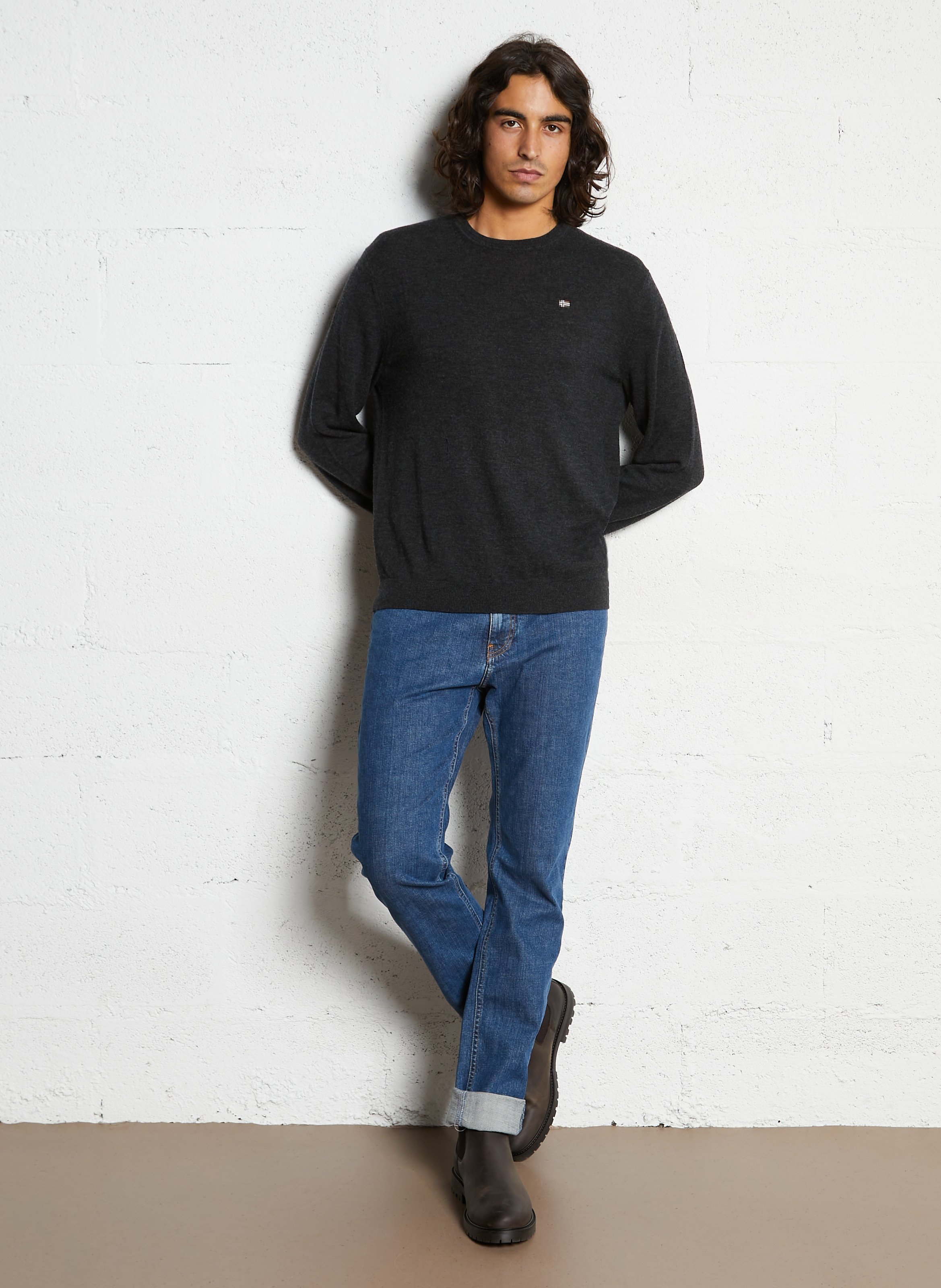 Rechte trui met ronde hals en geborduurd in wol NAPAPIJRI Grijs