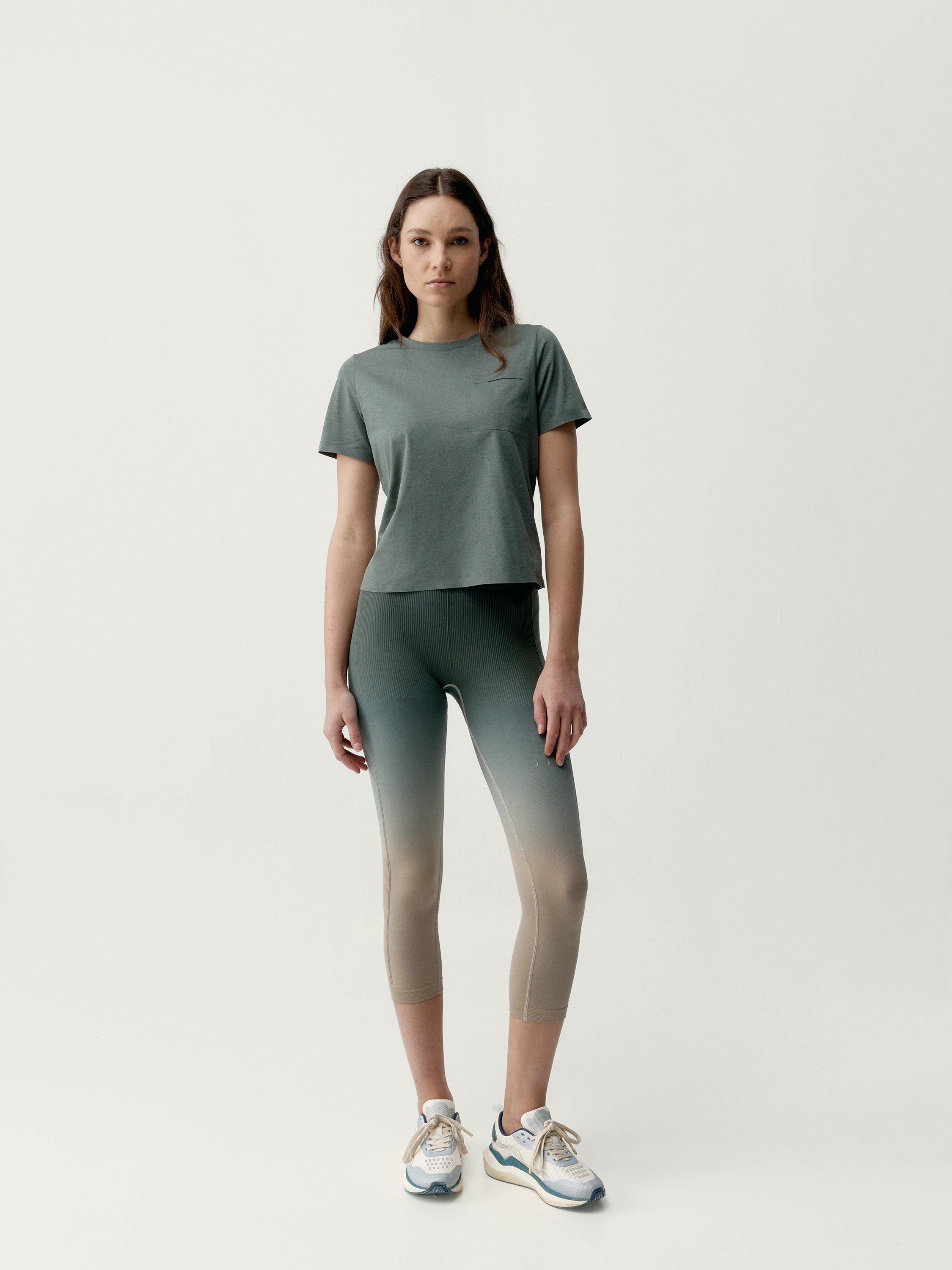 T-shirt de sport performance manches courtes rosella BORN Vert