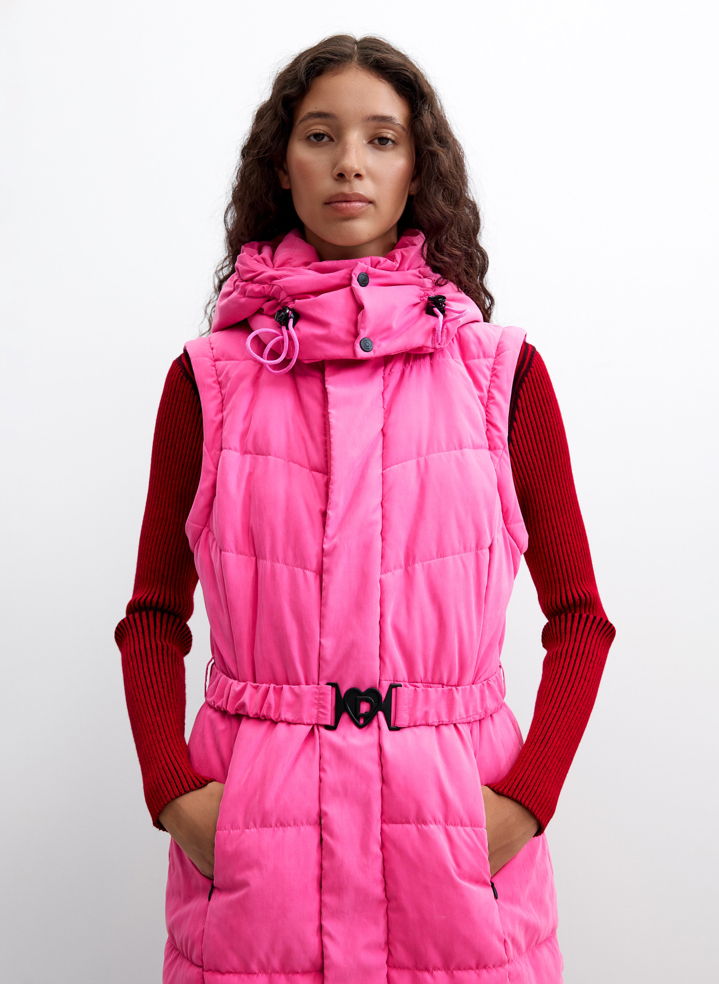 Doudoune longue à capuche unie DESIGUAL Rouge
