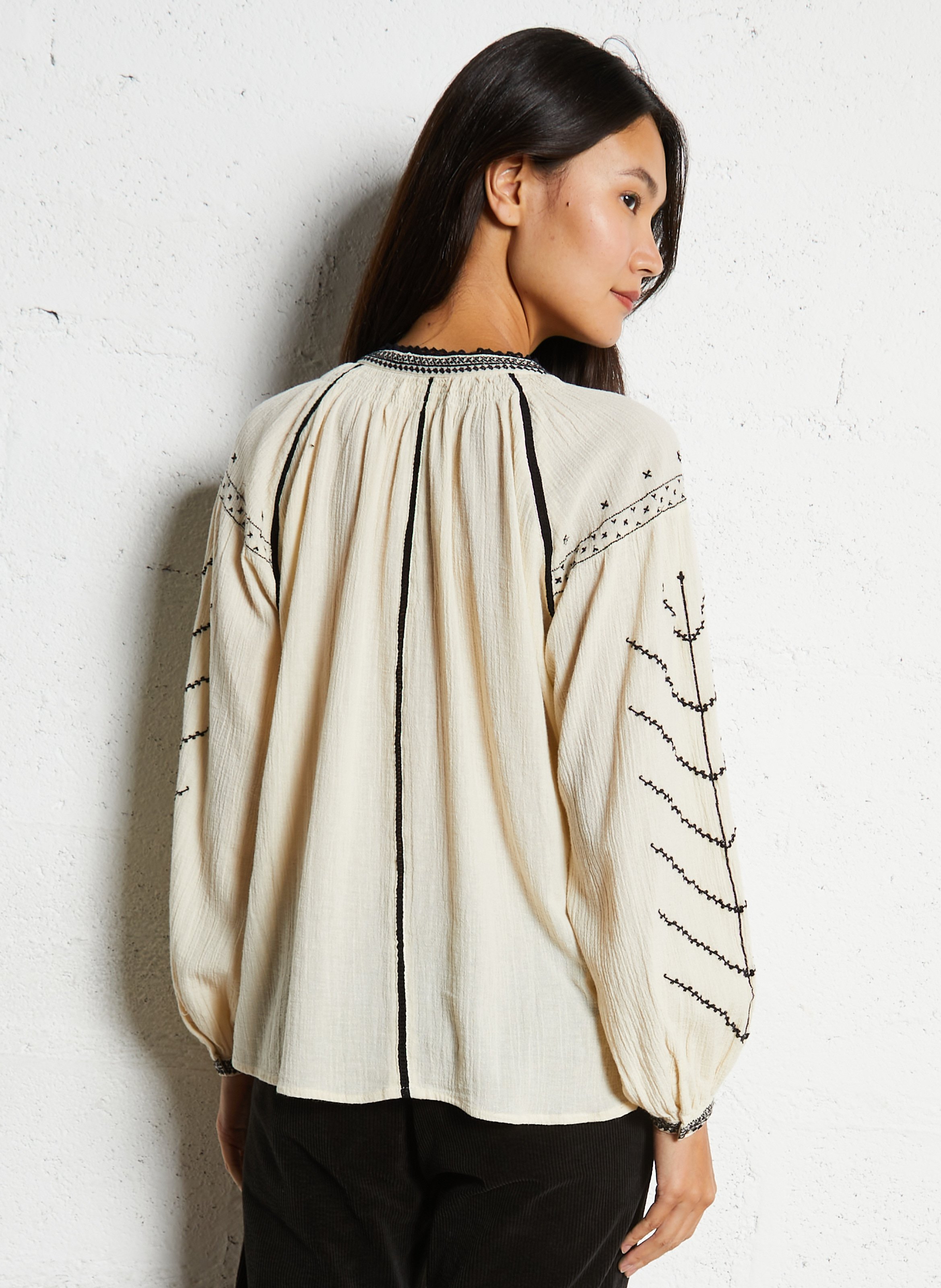 Embroidered round neck cotton blouse MAISON HOTEL Beige