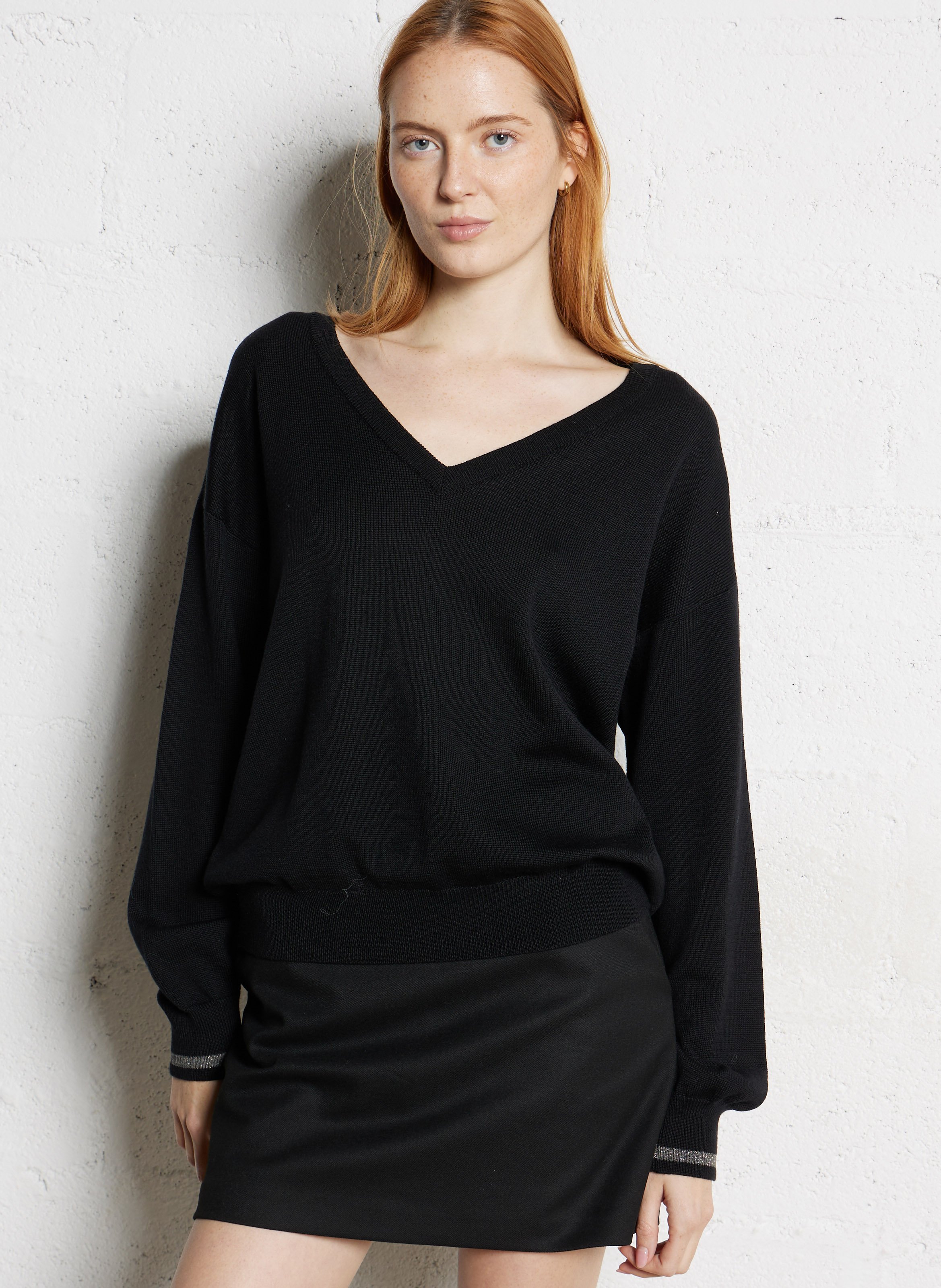 Pull droit col V en laine I CODE