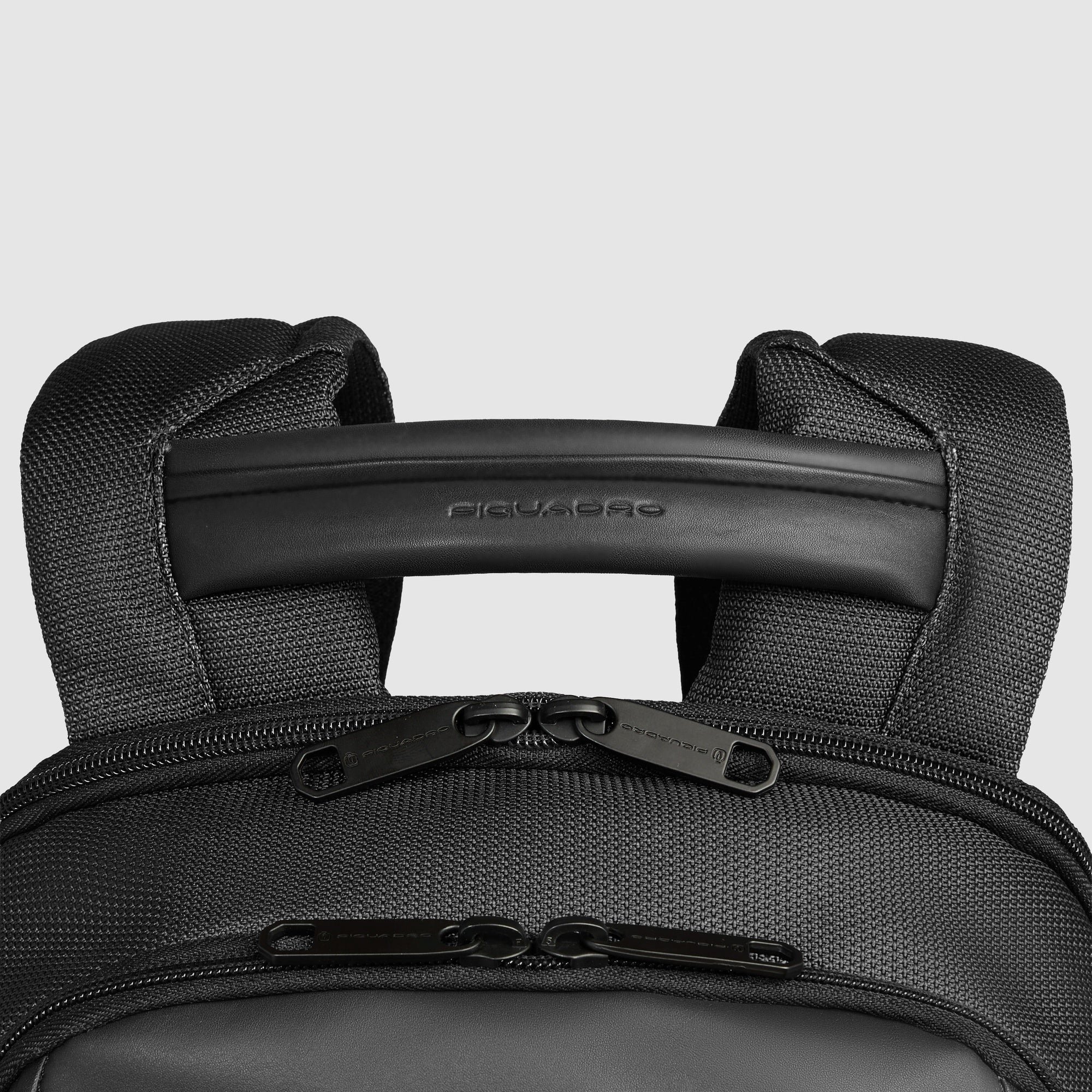 14" Laptop Travel Backpack PIQUADRO Black