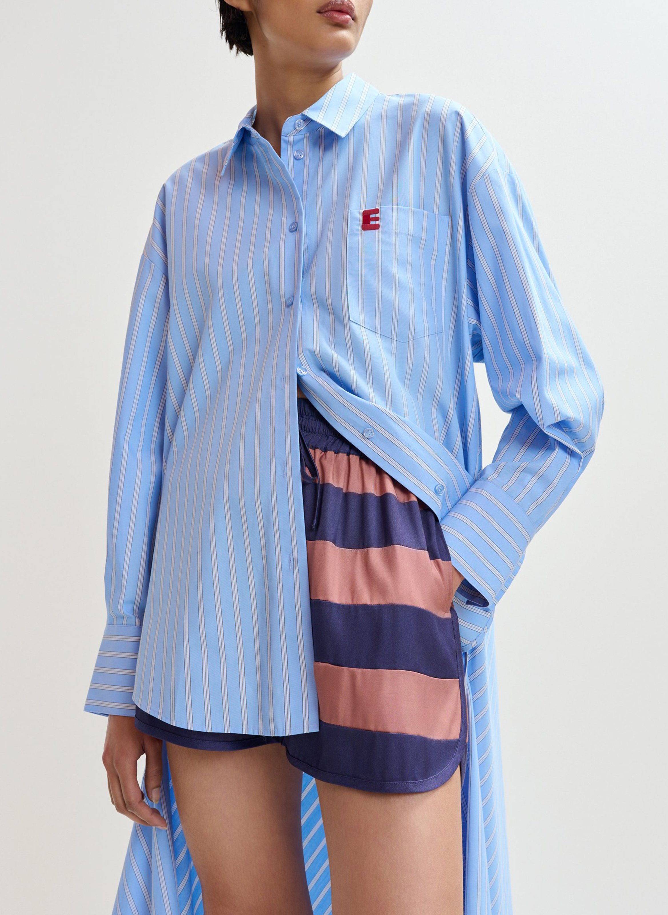 Gestreiftes Oversize-Hemd  ESSENTIEL ANTWERP Blau