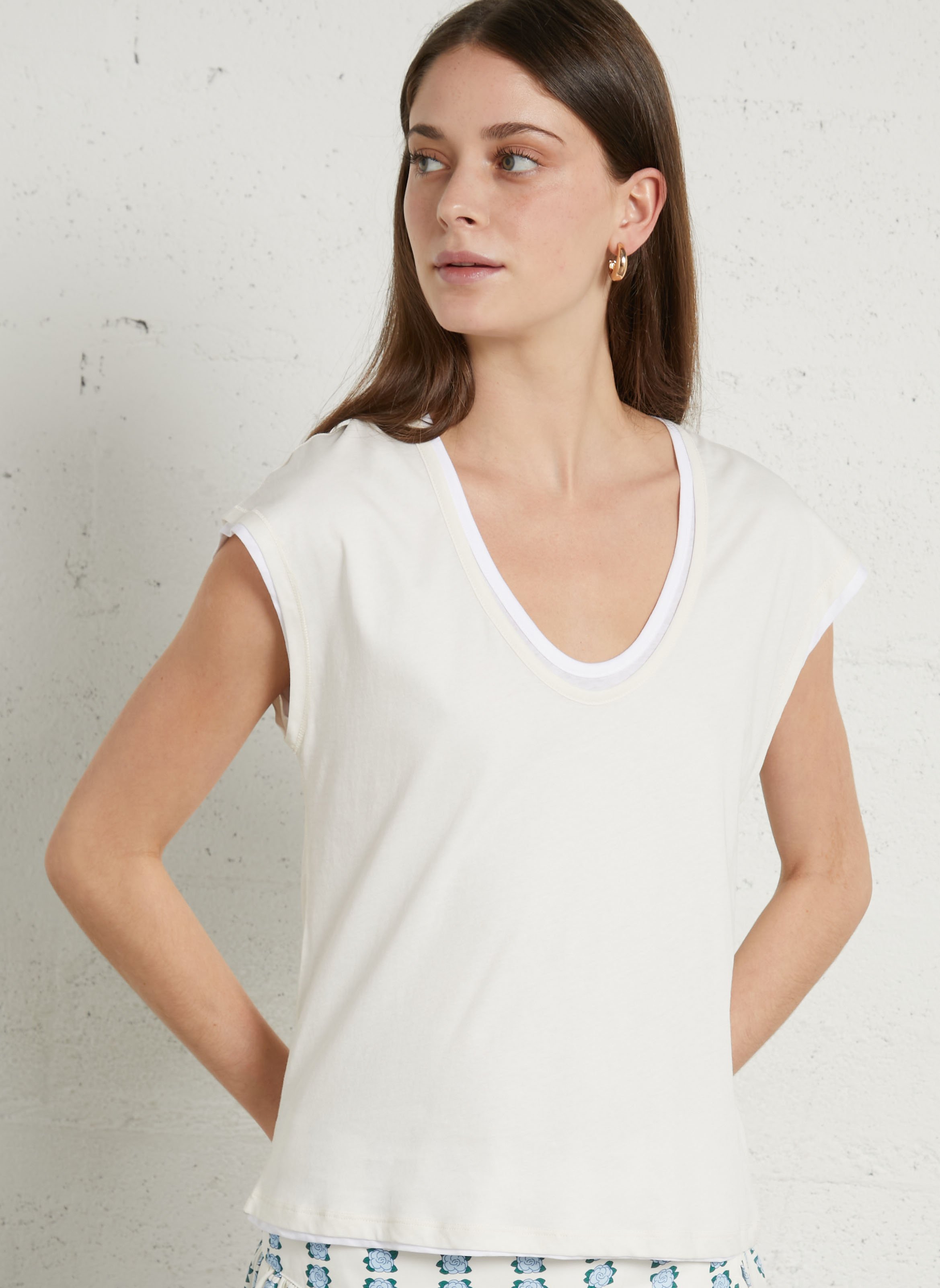 Gerade geschnittenes Rundhals-T-Shirt aus Baumwolle MAJESTIC FILATURES Beige