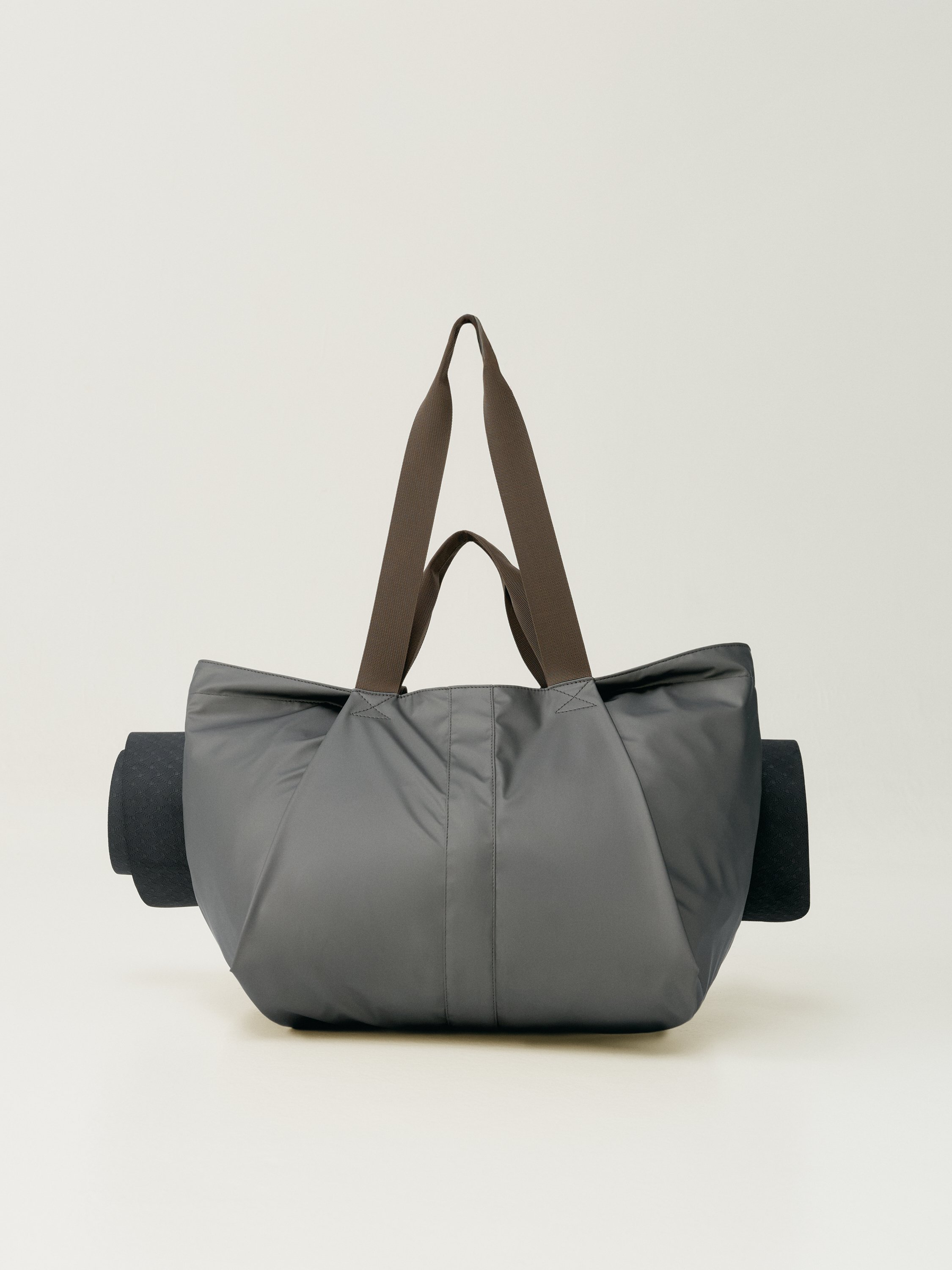 Large capacity outdoor sports bag BORN Black