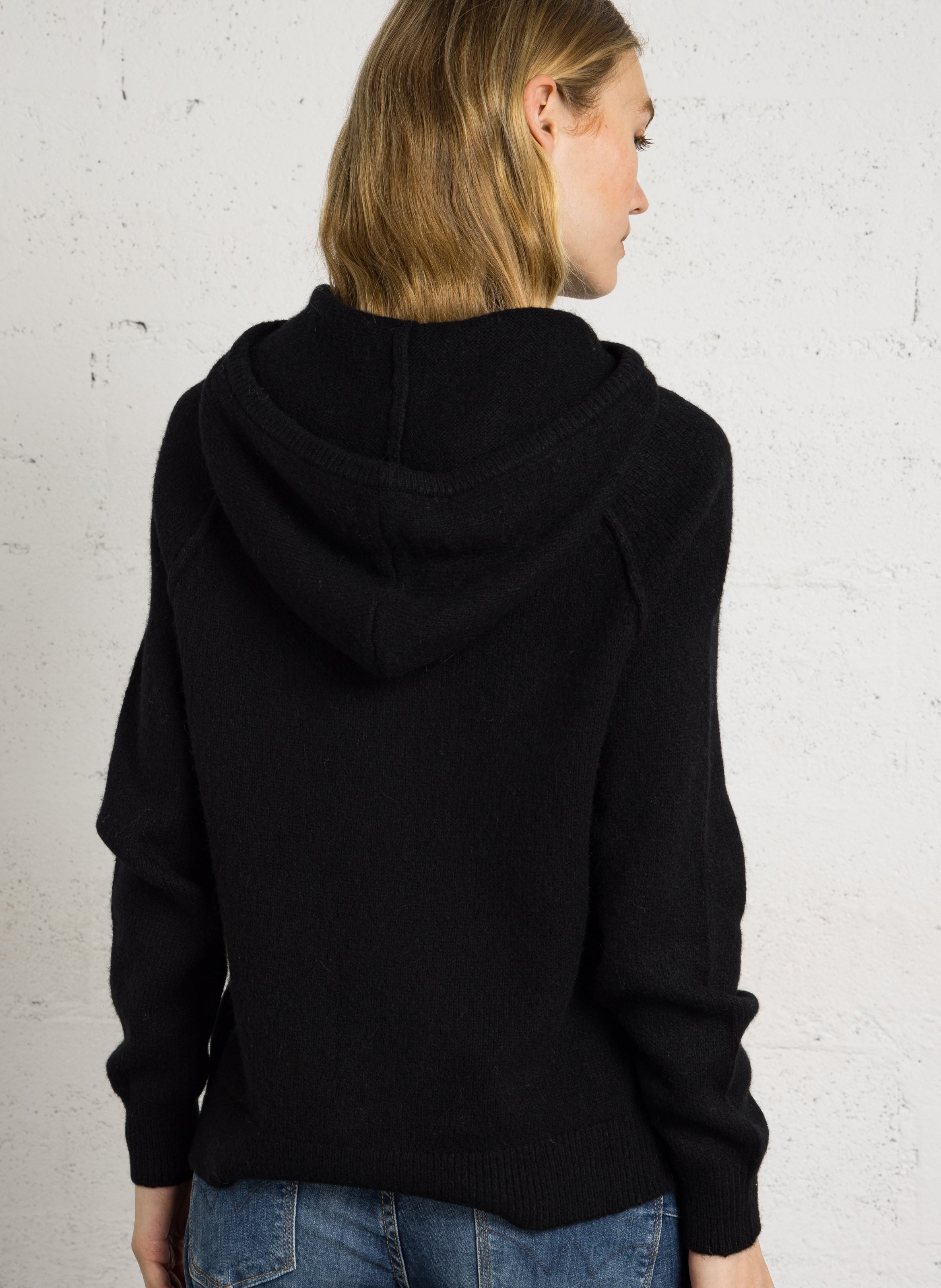 Pull droit à capuche SUD EXPRESS Noir