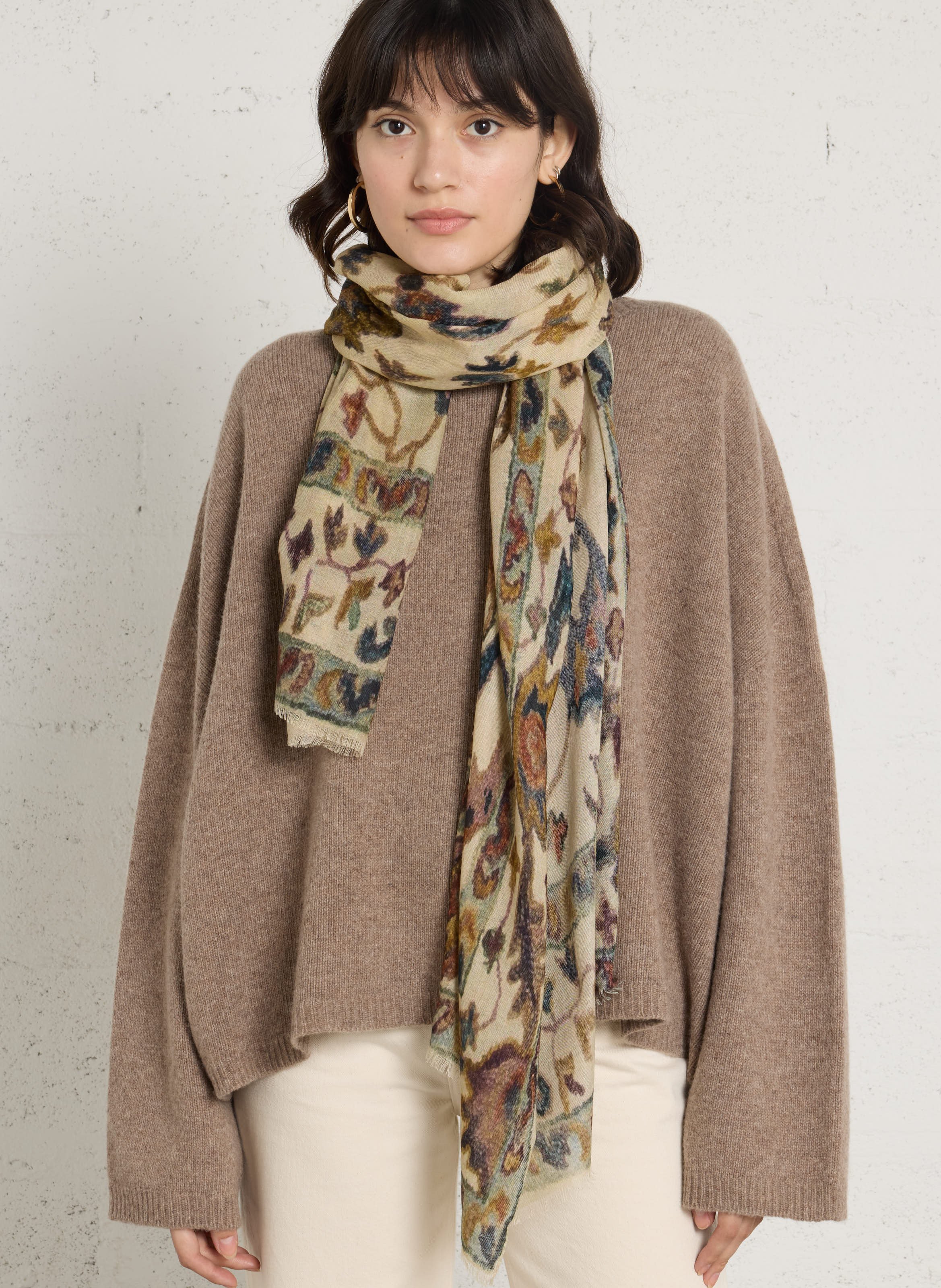 Foulard imprimé fleuri en laine et soie SUD EXPRESS Beige