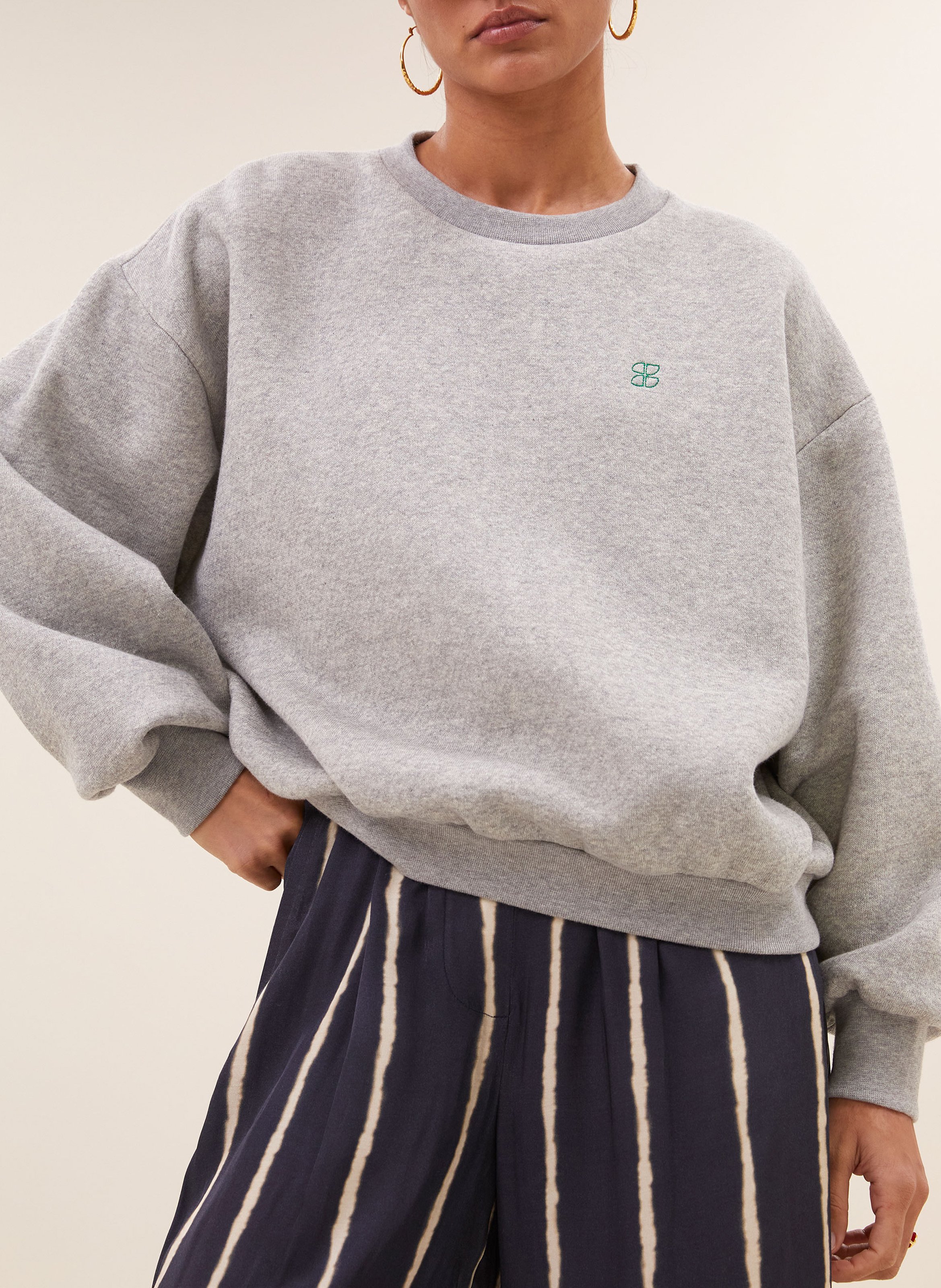 Oversized trui met zeefdruk op de rug BY BAR Grijs