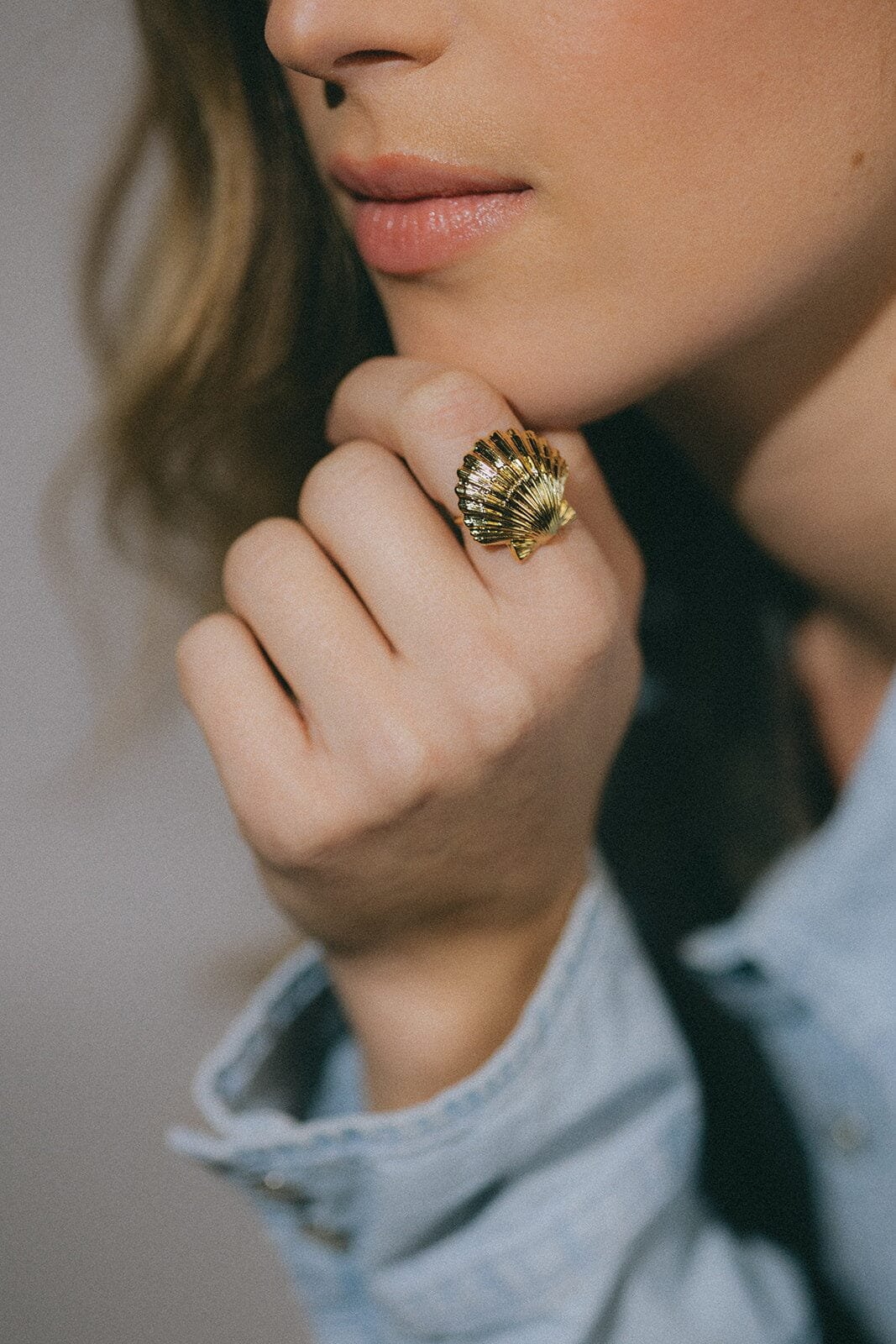 Maxi gold-plated seashell ring MONSIEUR SIMONE Golden