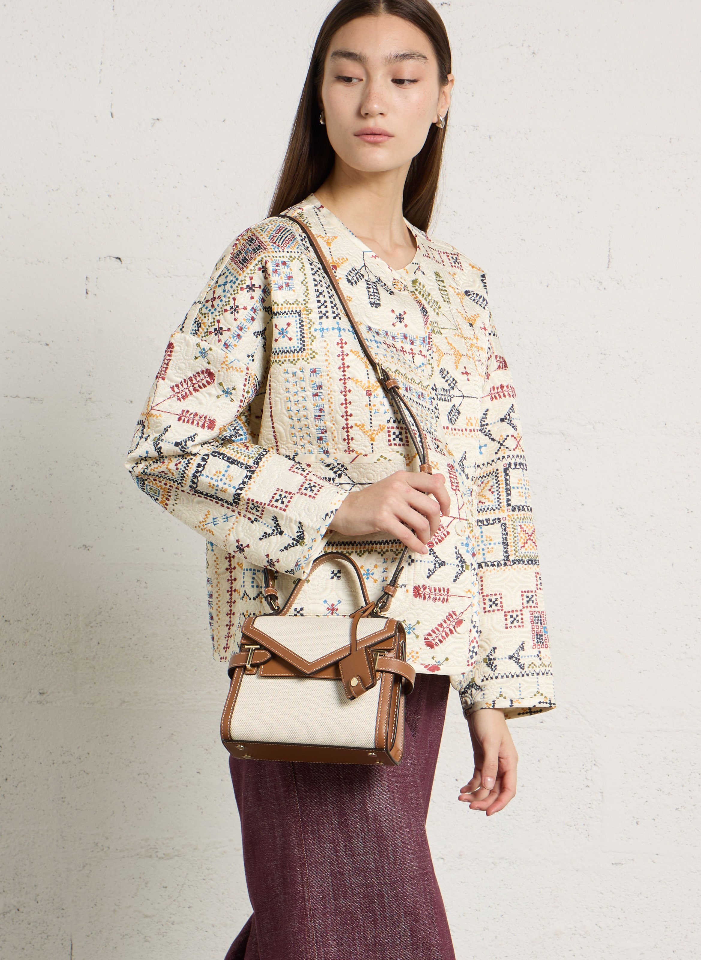 Kleine Handtasche aus zweifarbigem Material mit Klappen LE TANNEUR Beige