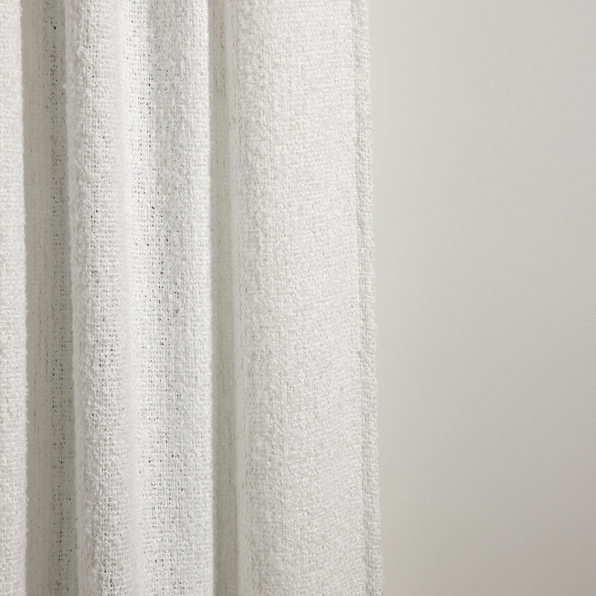Curtain with loops MADURA White