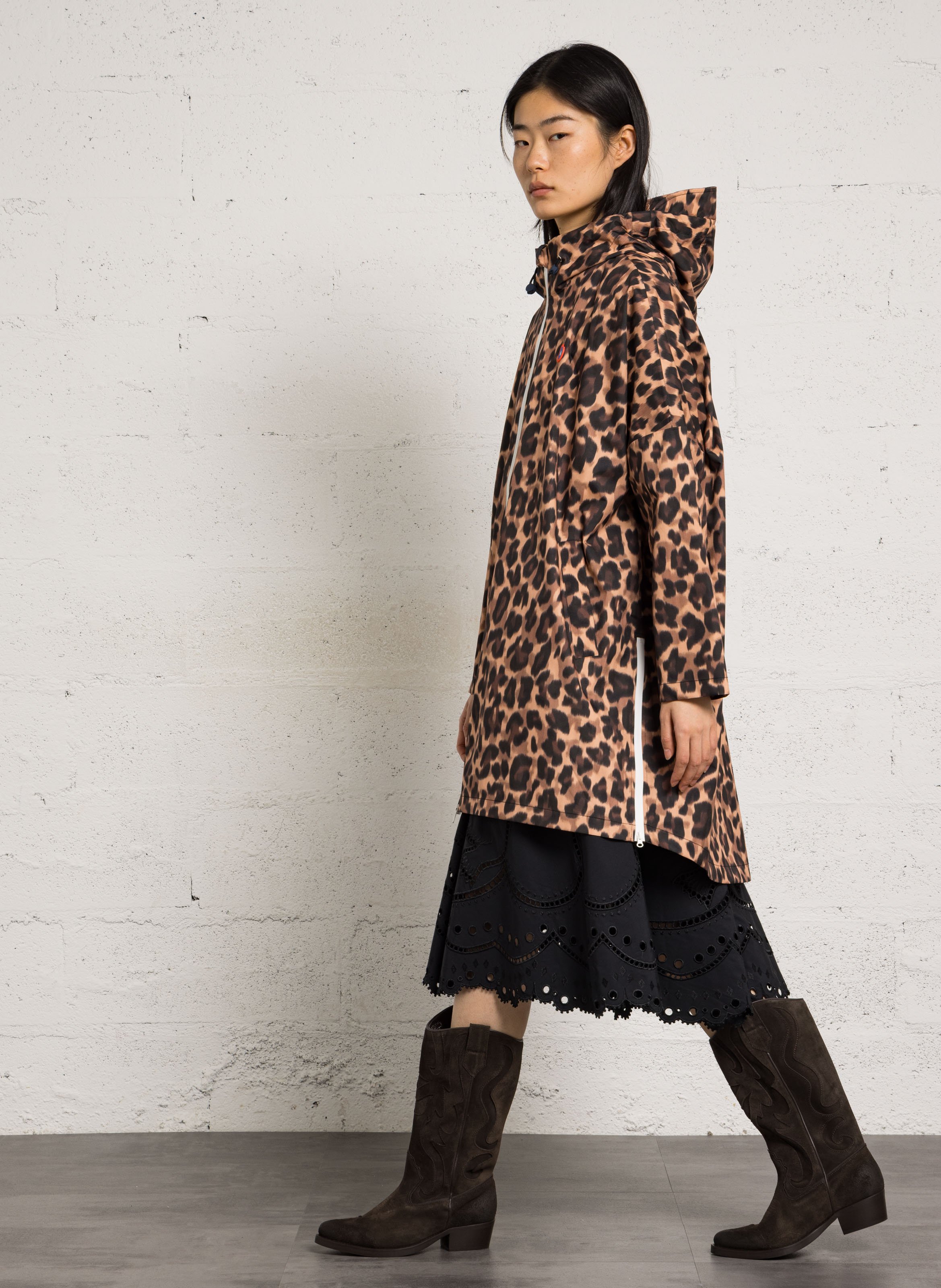 Loose-fit raincoat with hood FLOTTE Brown