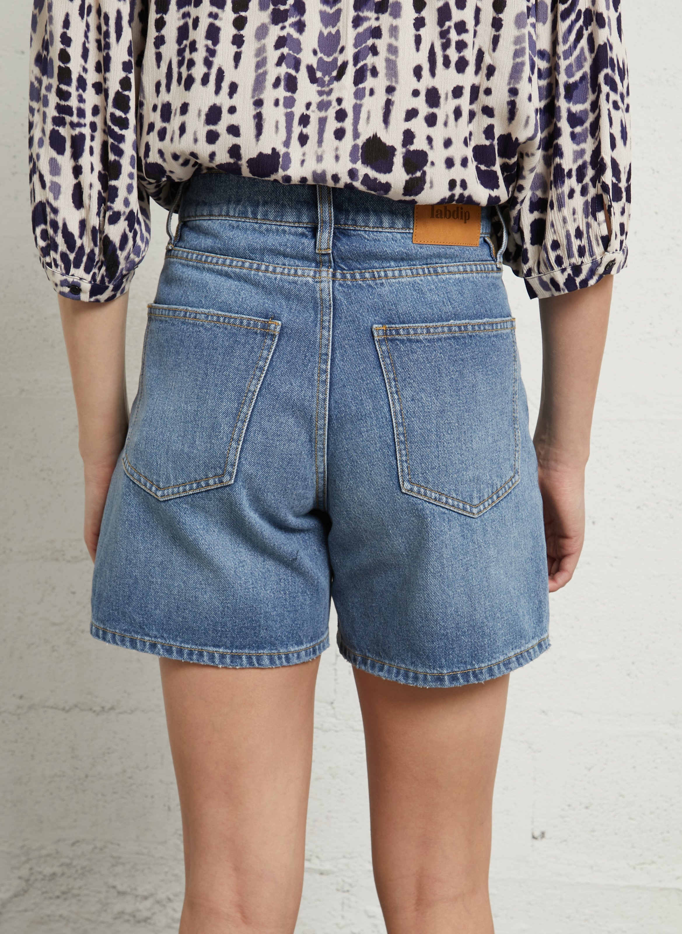 Gerade geschnittene Baumwollshorts LAB DIP Blau