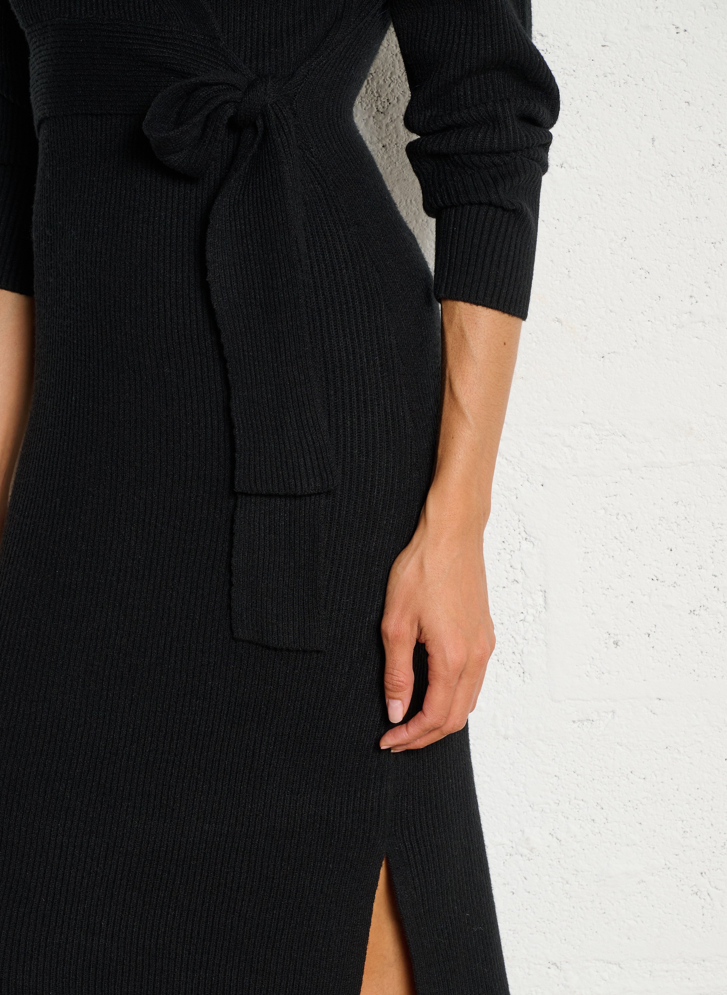 Robe midi col V IKKS Black