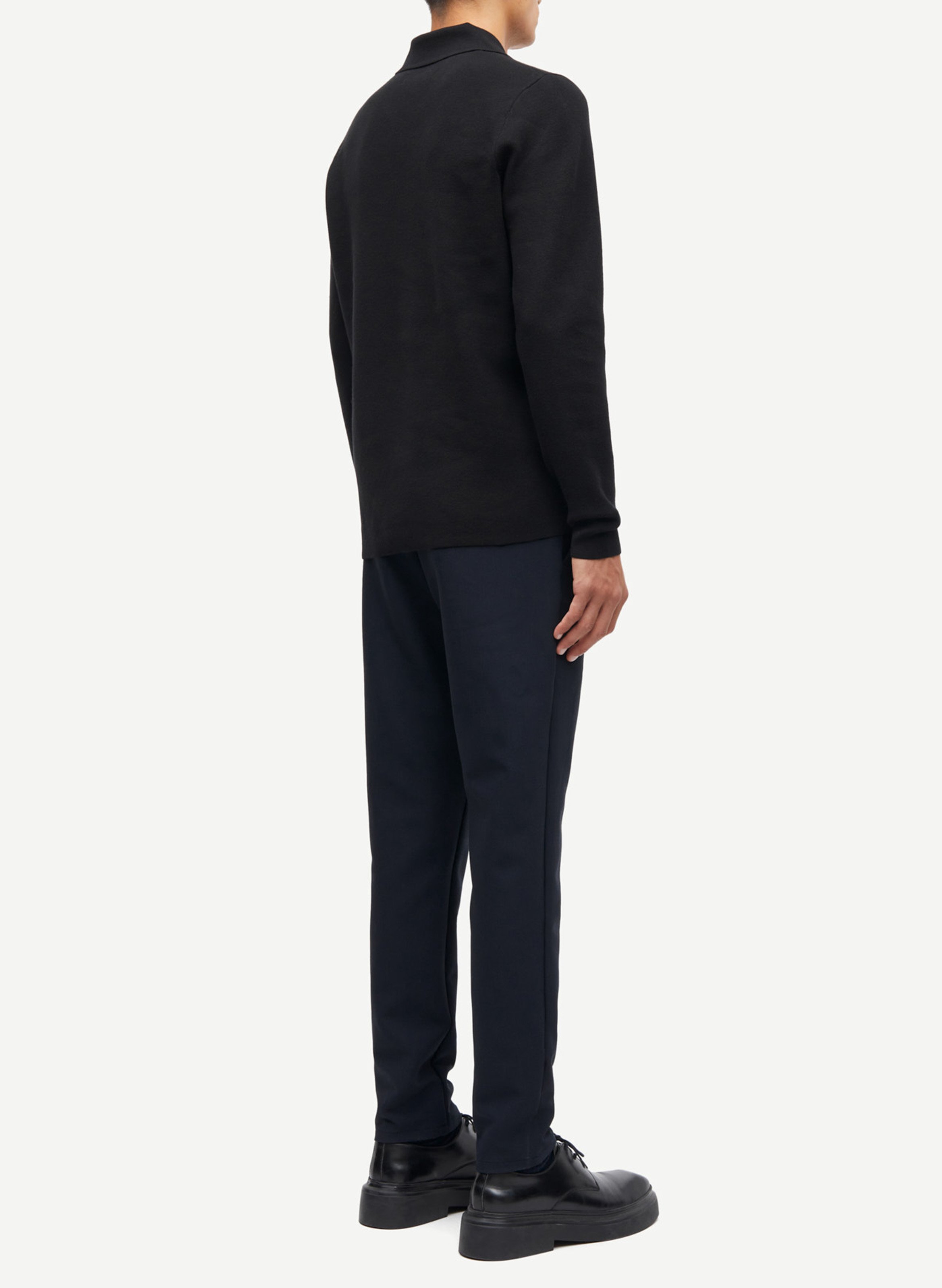 Sweatshirt with classic collar Black