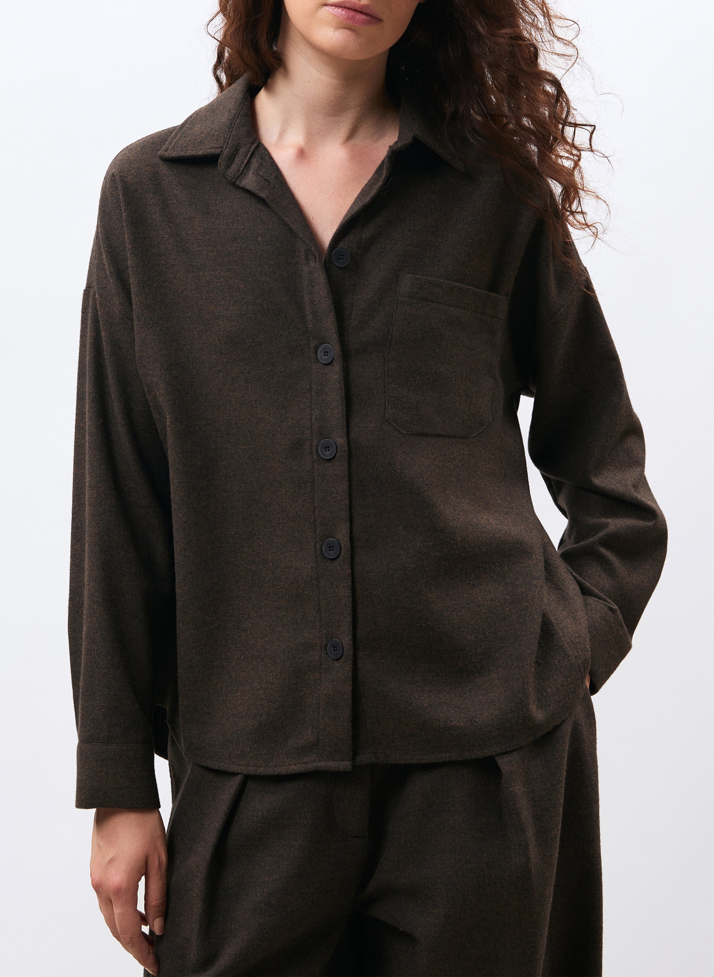 Oversize Hemd aus recycelter Baumwollmischung HUMILITY Braun