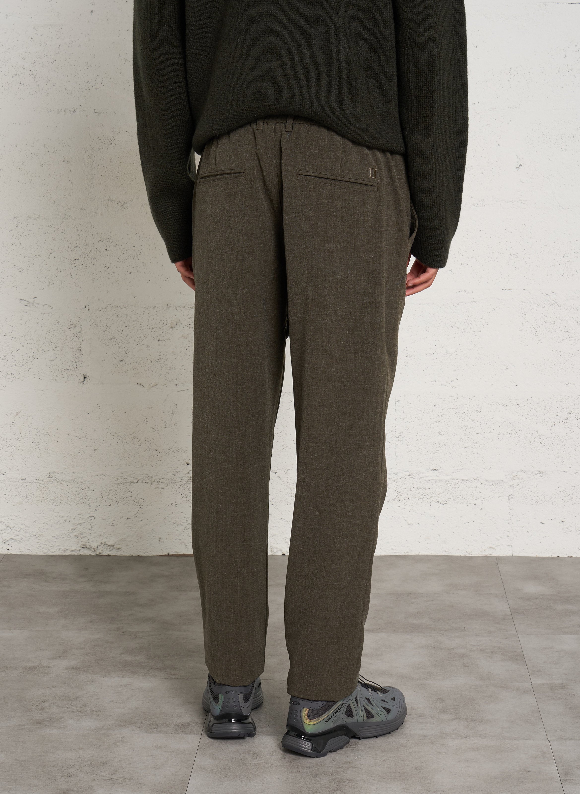 Pantalon droit ajusté uni LES DEUX Kaki