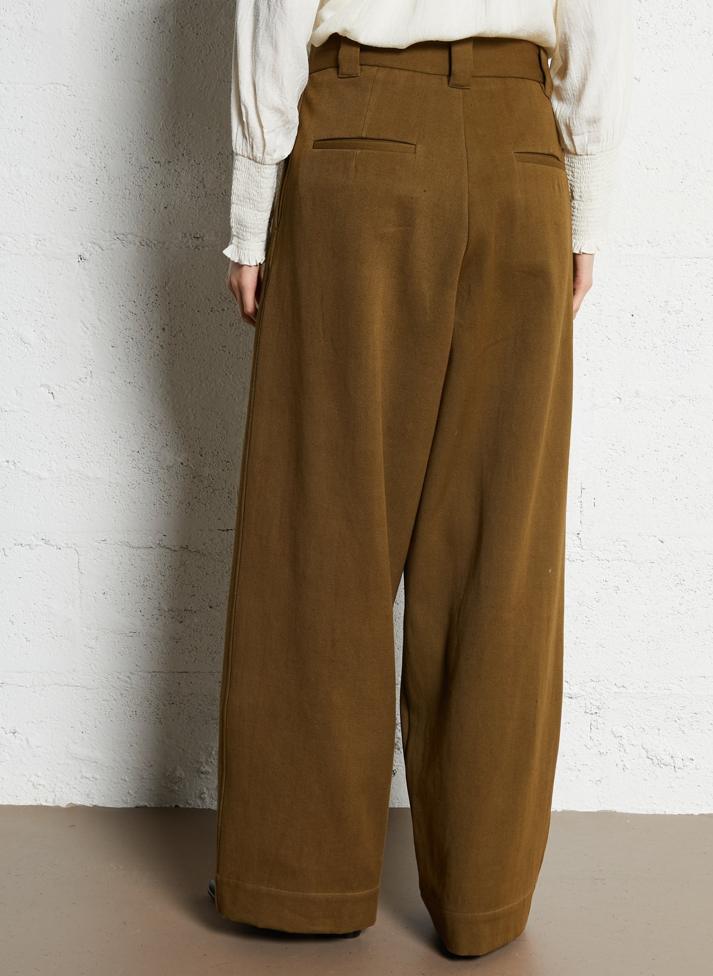 Pantalon large à pinces taille haute V DE VINSTER Kaki