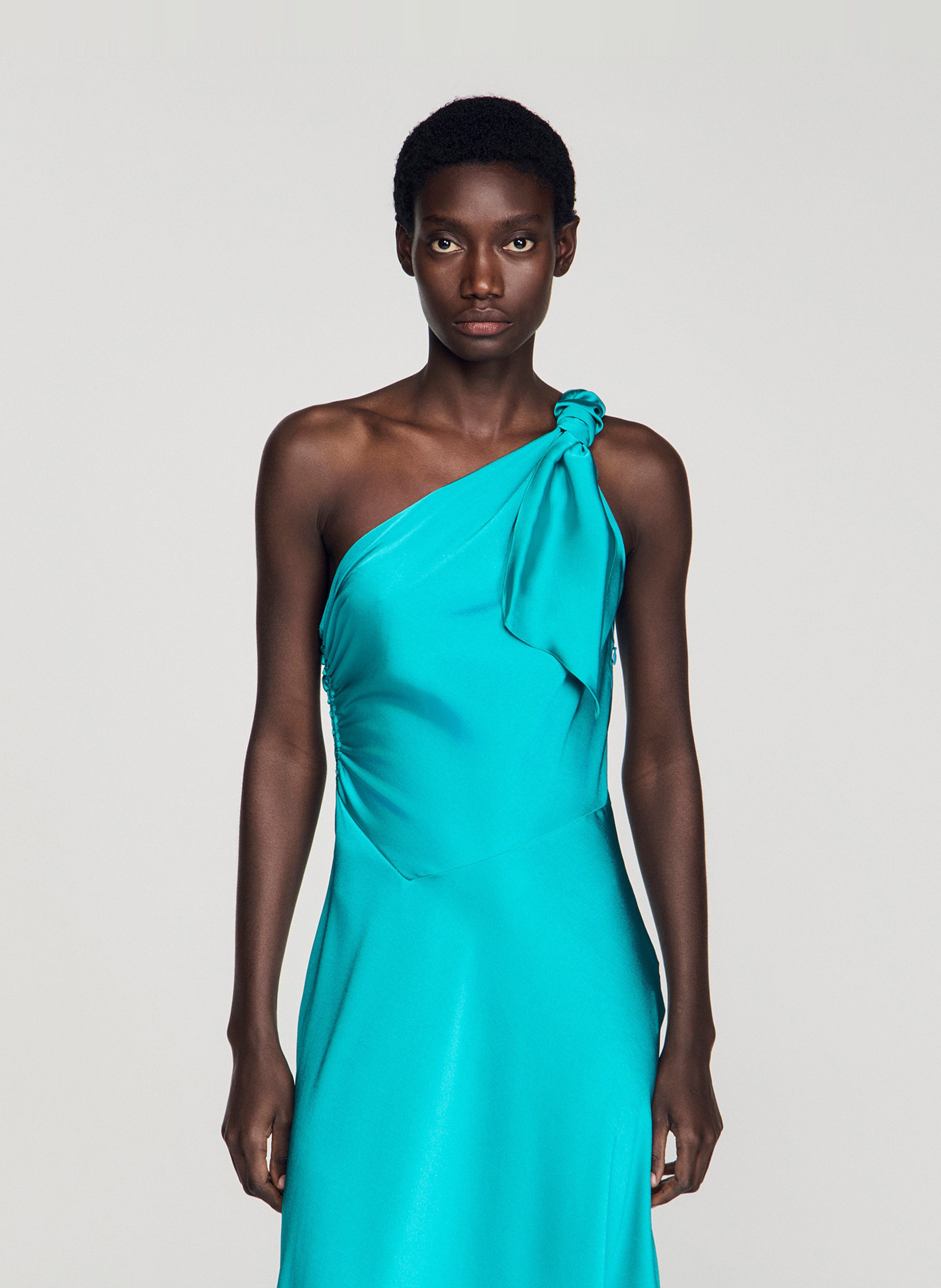 Lange effen satijnen jurk SANDRO Groen