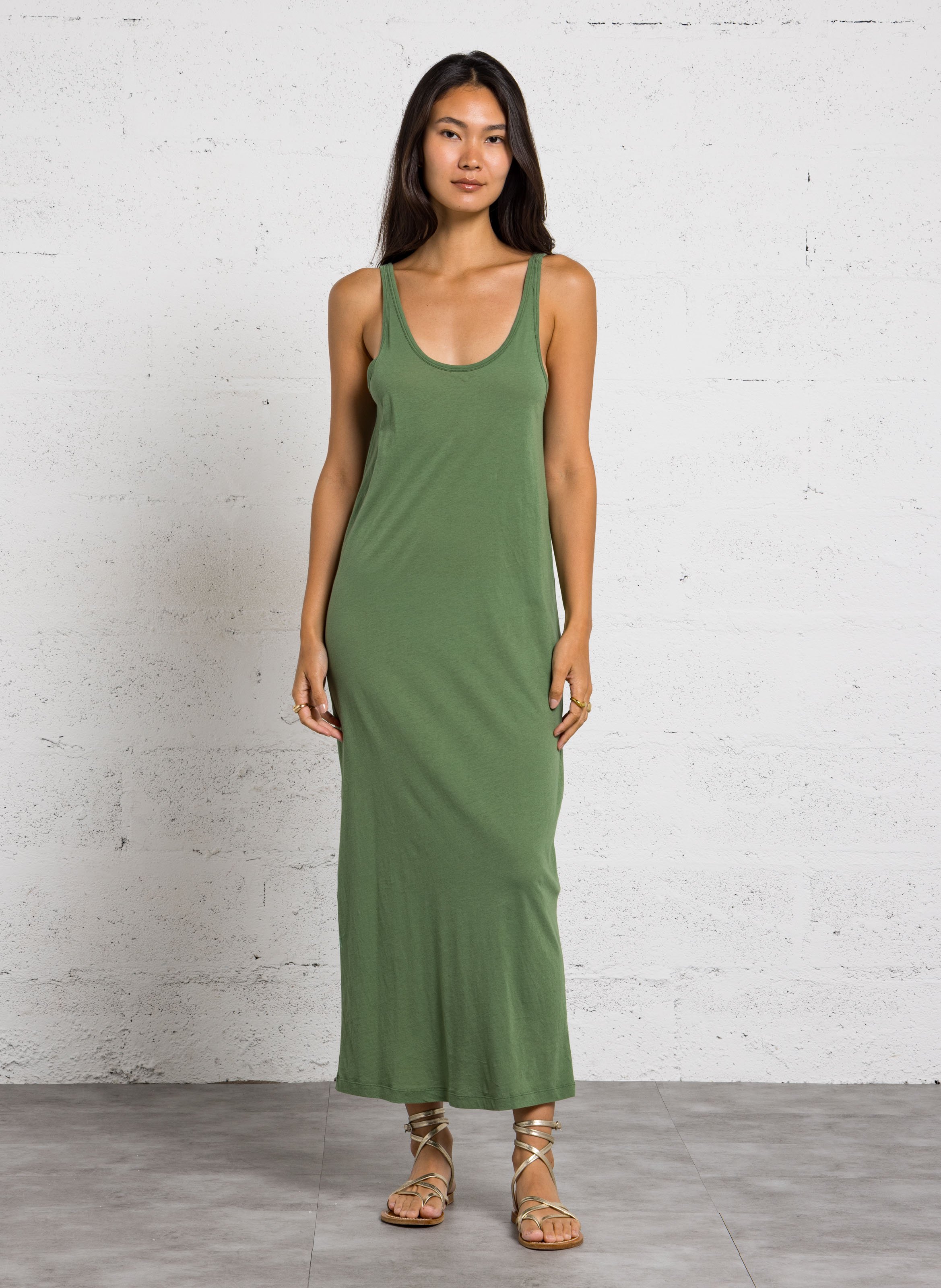 Langes ärmelloses einfarbiges Kleid AMERICAN VINTAGE Grun