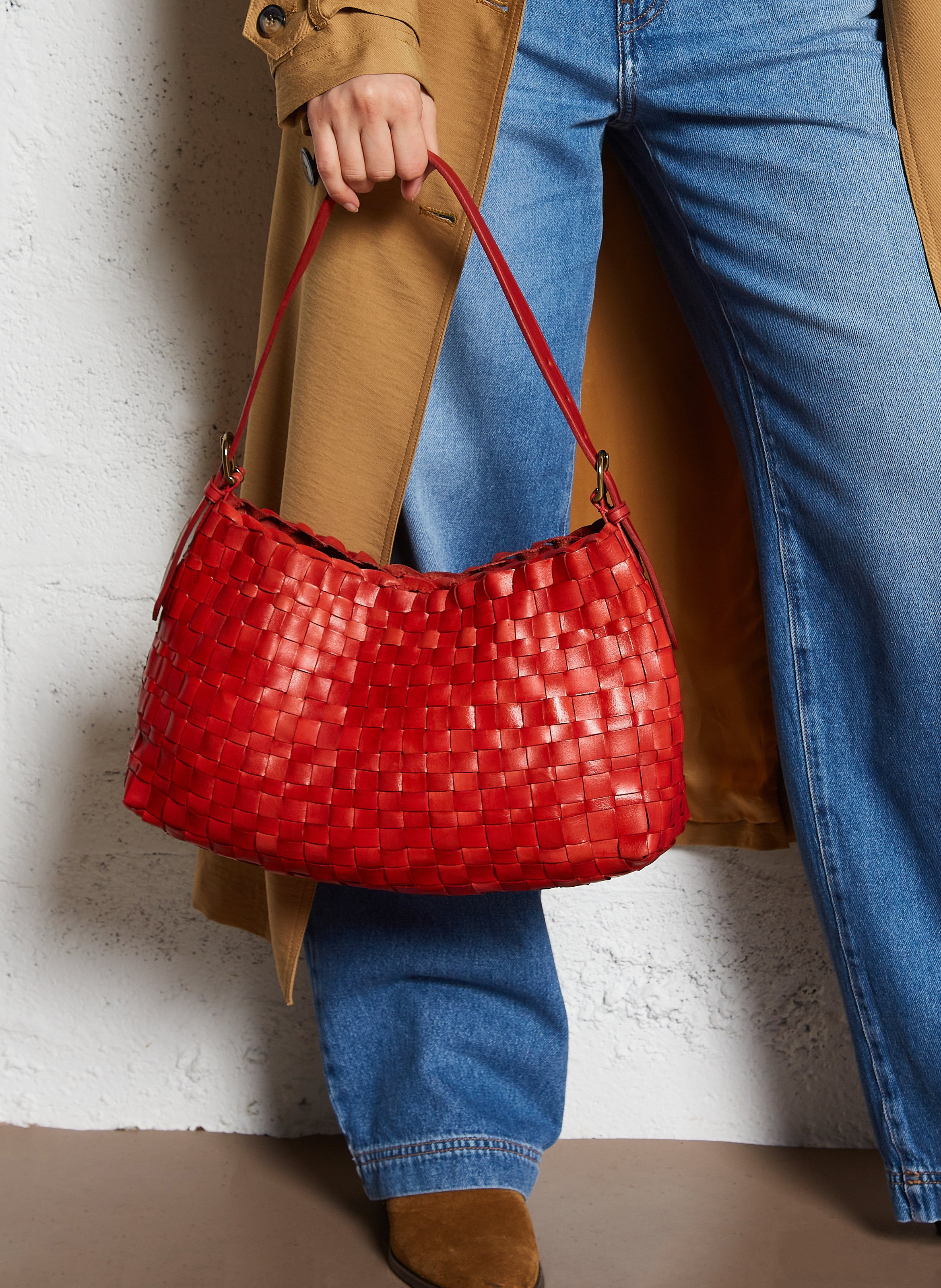 Woven leather shoulder bag Poppy red Dragon Diffusion