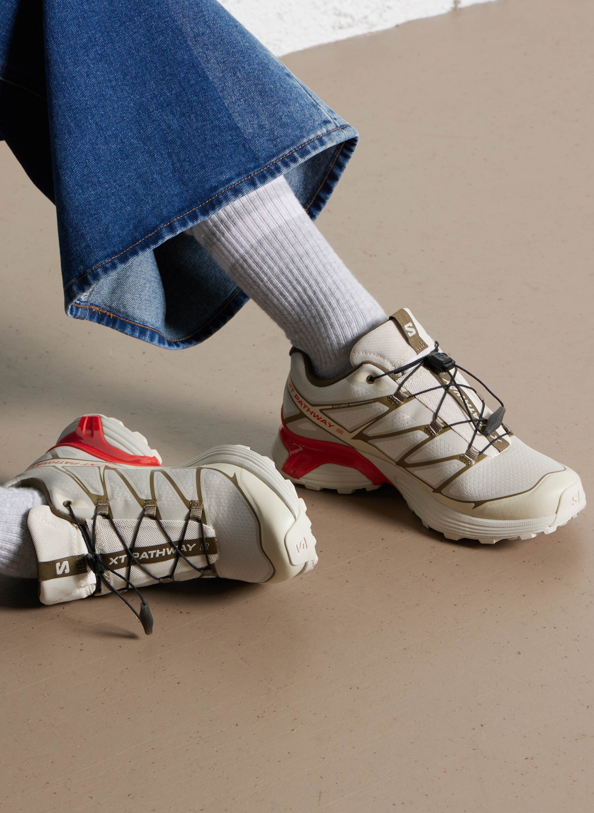 Baskets basses en tissu SALOMON Argent