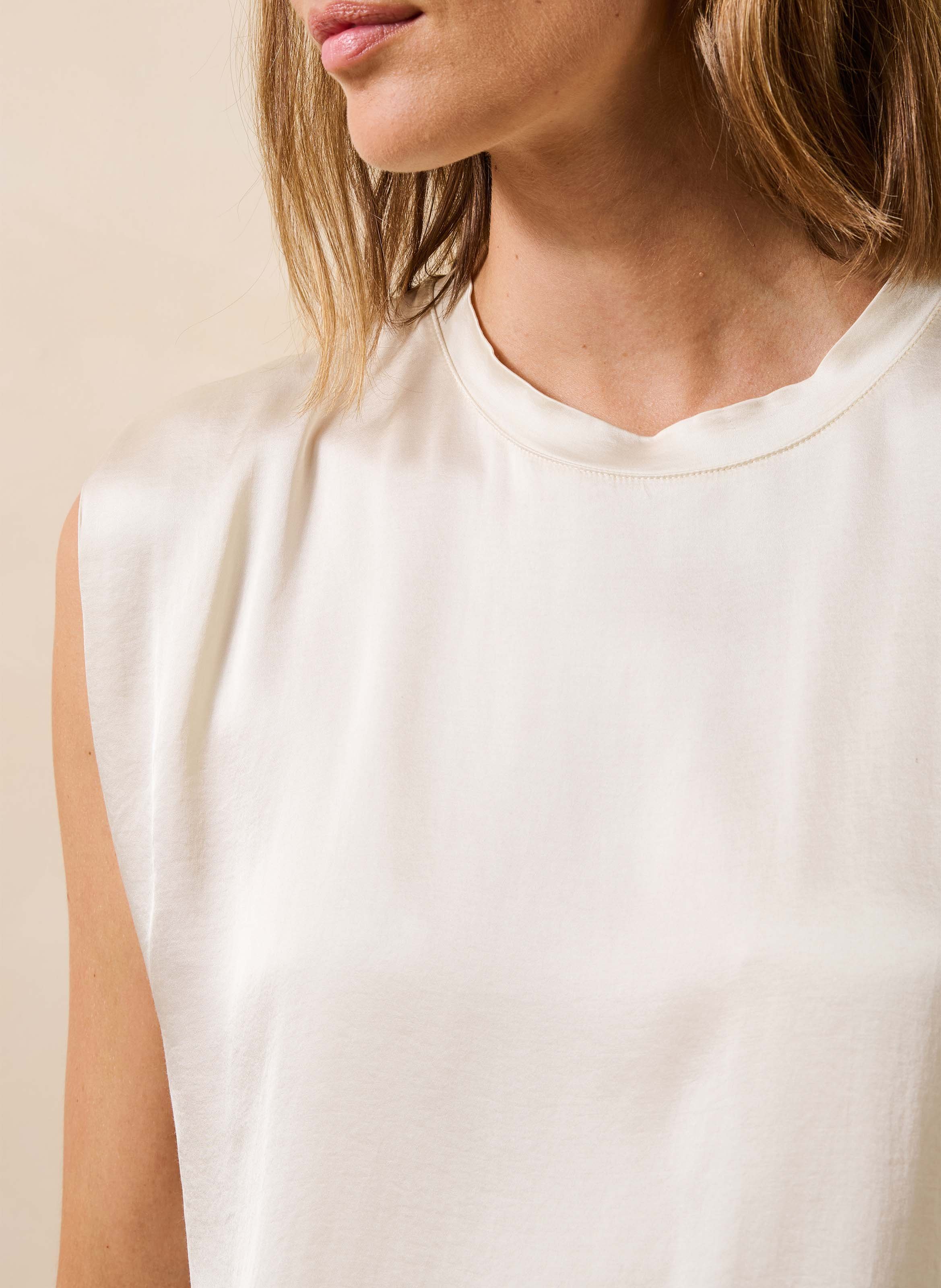 Top sans manches uni satiné LA FEE MARABOUTEE Blanc