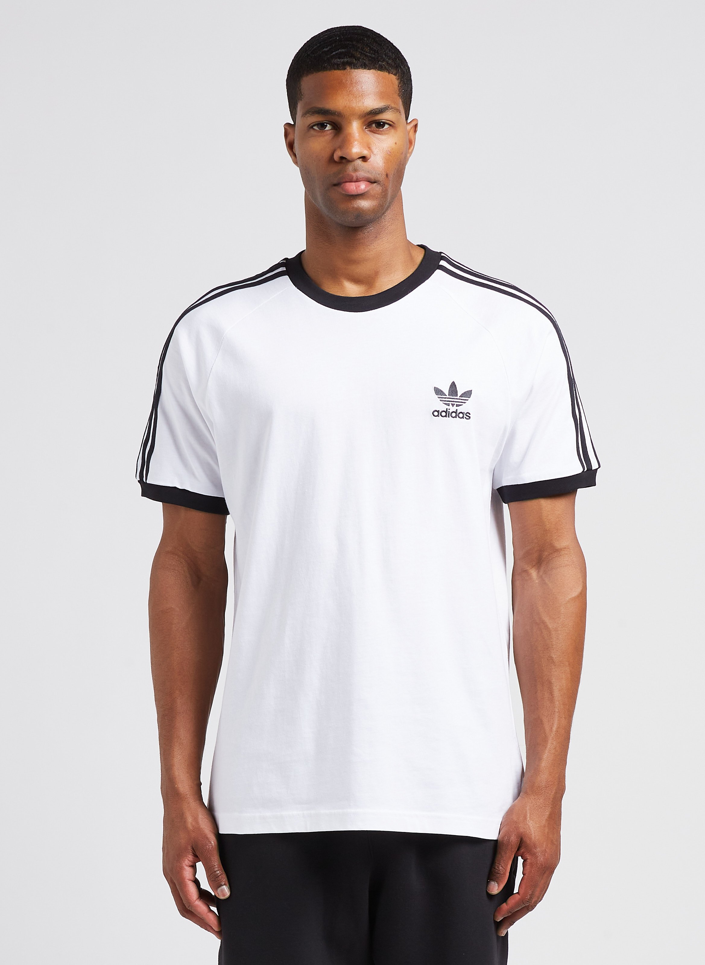 T shirt Scollo Tondo Regular Fit Ricamata In Cotone White Adidas Uomo IA4846 WHITE WHITE Place des Tendances Italia