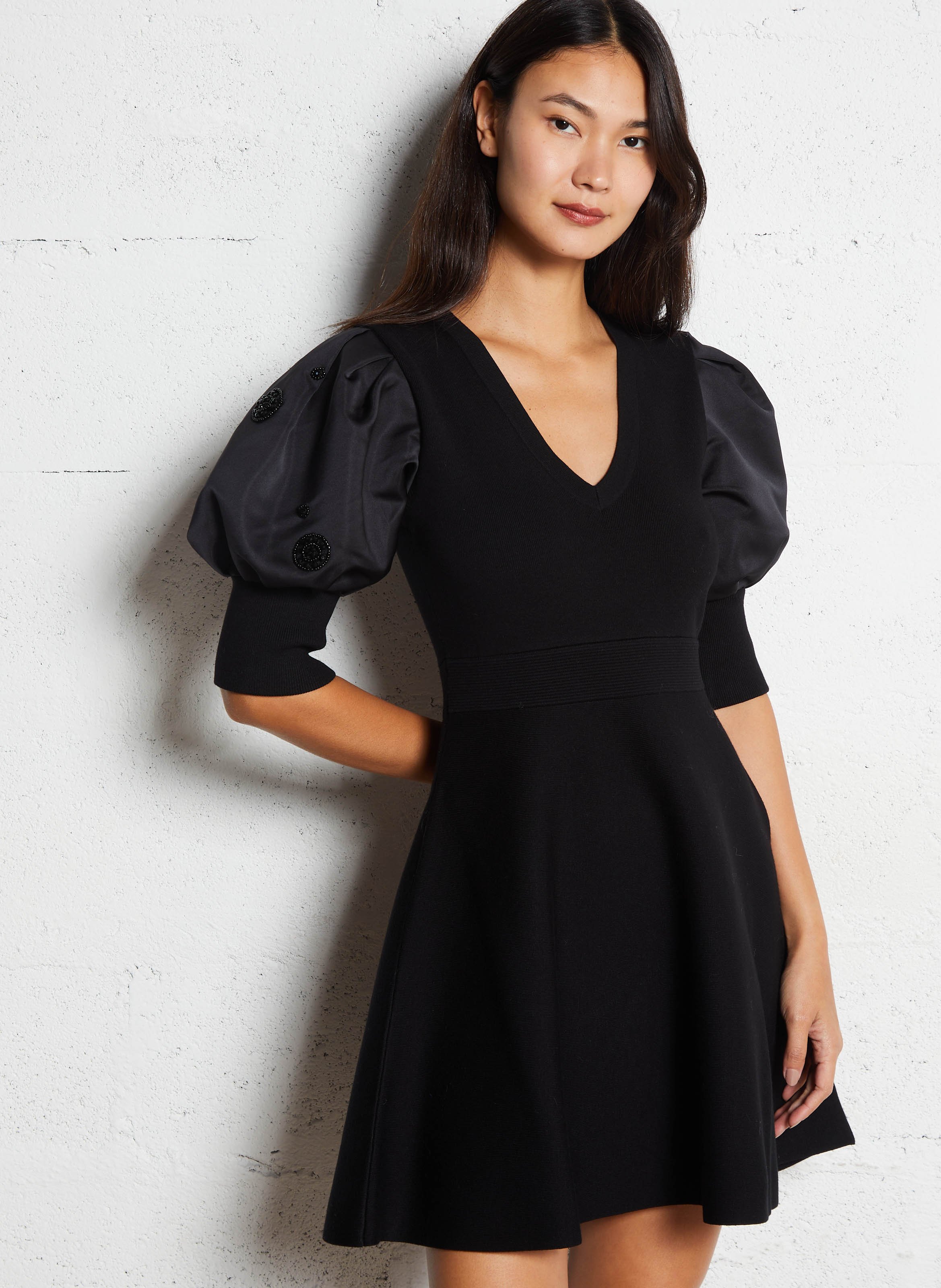 Ausgestelltes Kurzkleid mit V-Ausschnitt LIU JO Schwarz