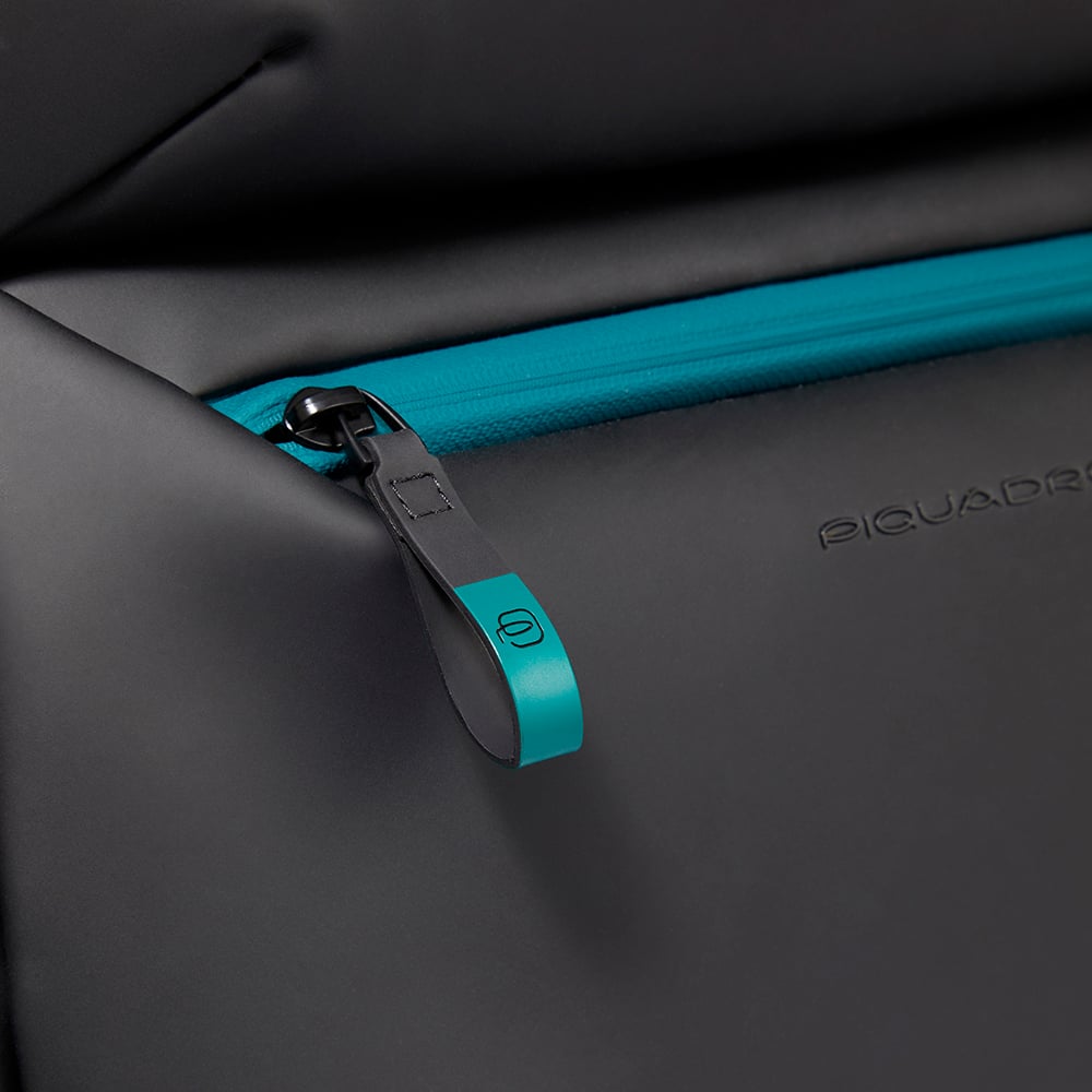 Rolling travel bag with shoulder strap and shock protection PIQUADRO Green