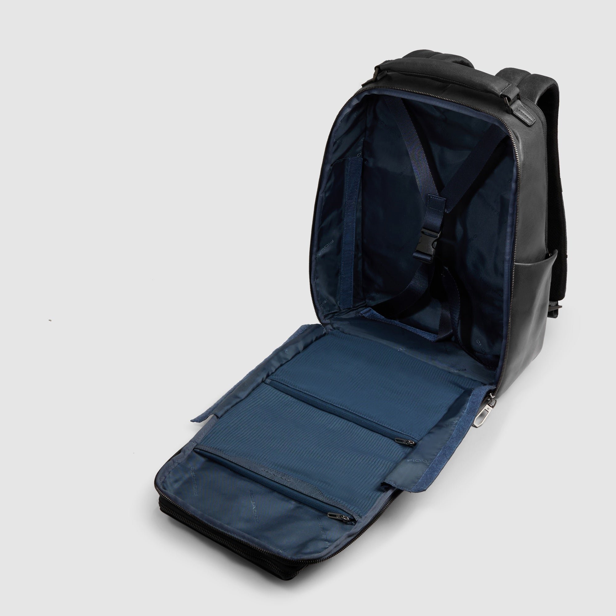 14" Laptop Travel Backpack PIQUADRO Black