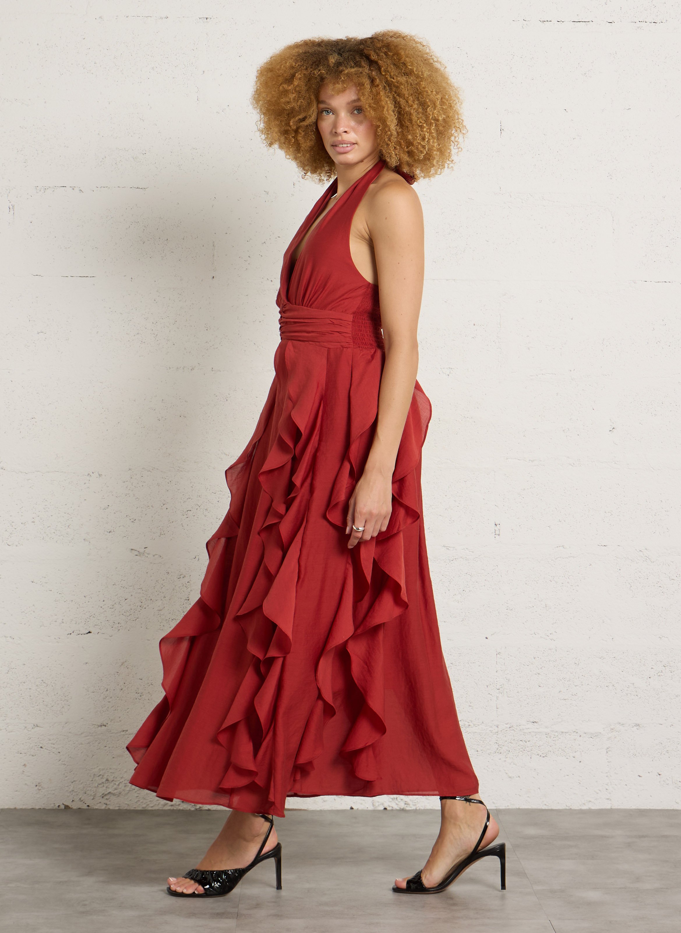 Long dress with ruffled open back THE KORNER Red