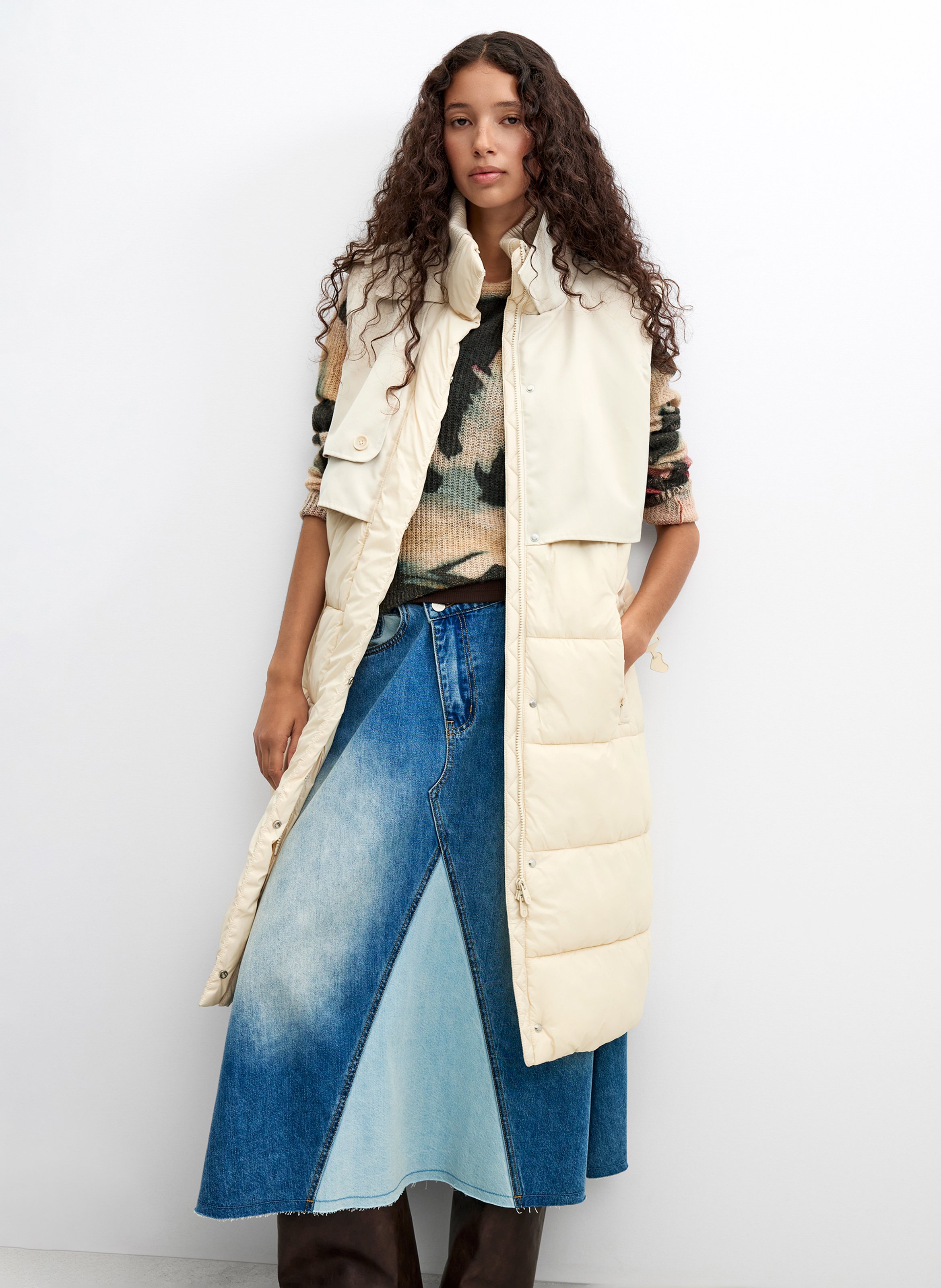 Long plain belted puffer jacket DESIGUAL White