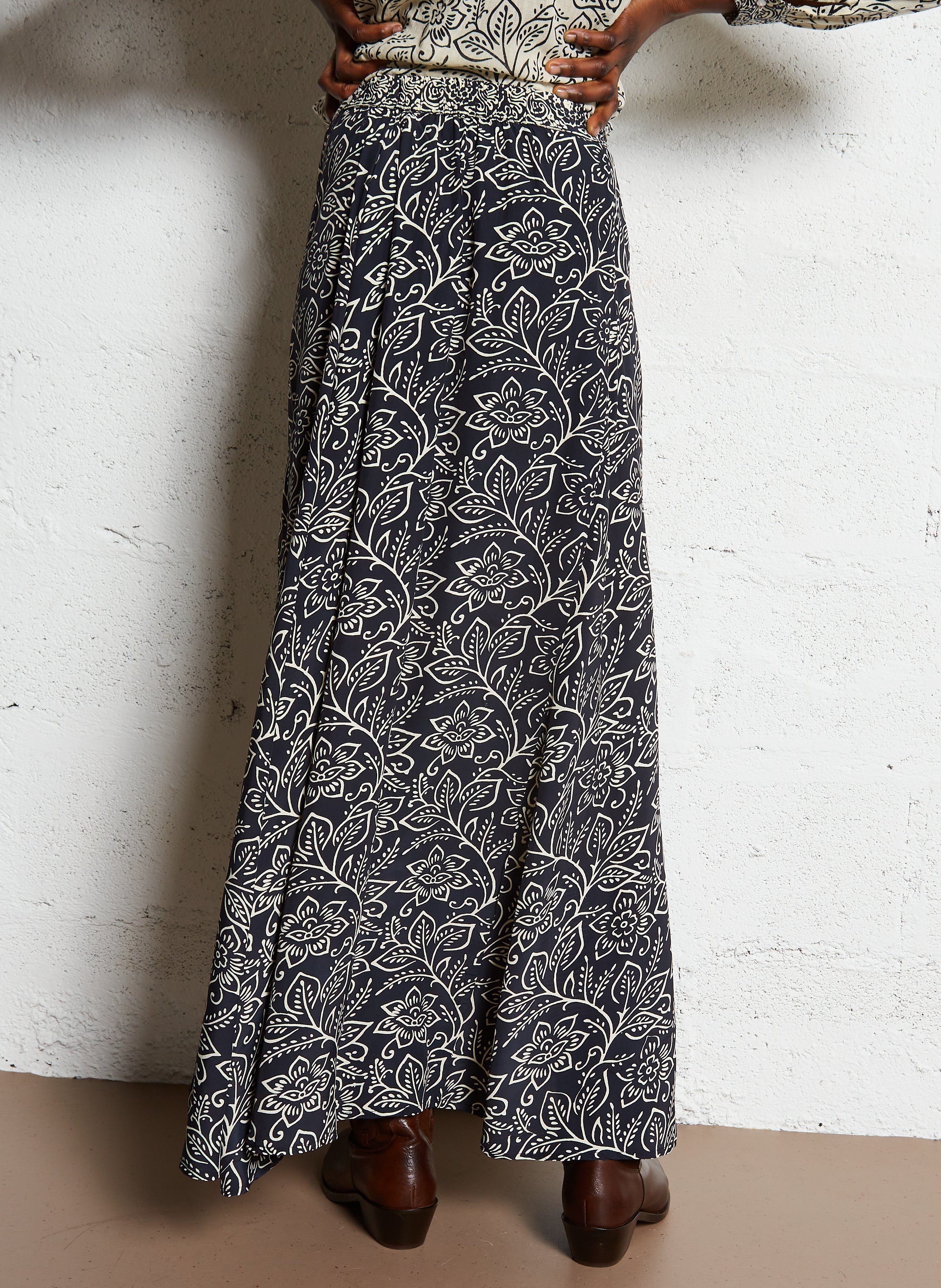 Kurzer Rock mit Print MAISON HOTEL Schwarz