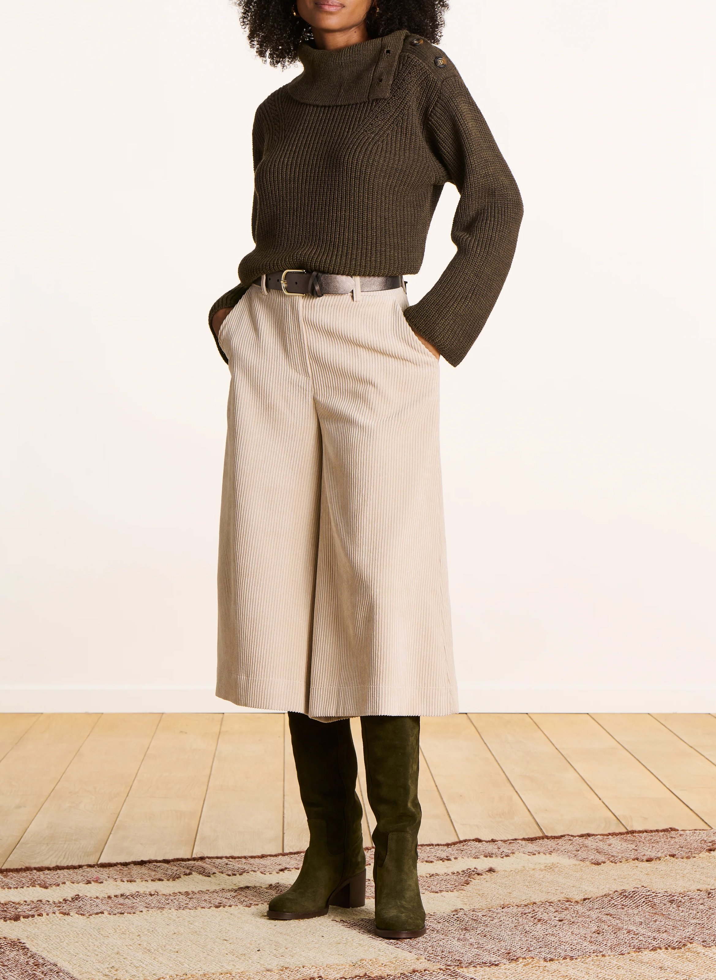 - Gespsluiting. - Breedte: 3 cm.  LA FEE MARABOUTEE Geel