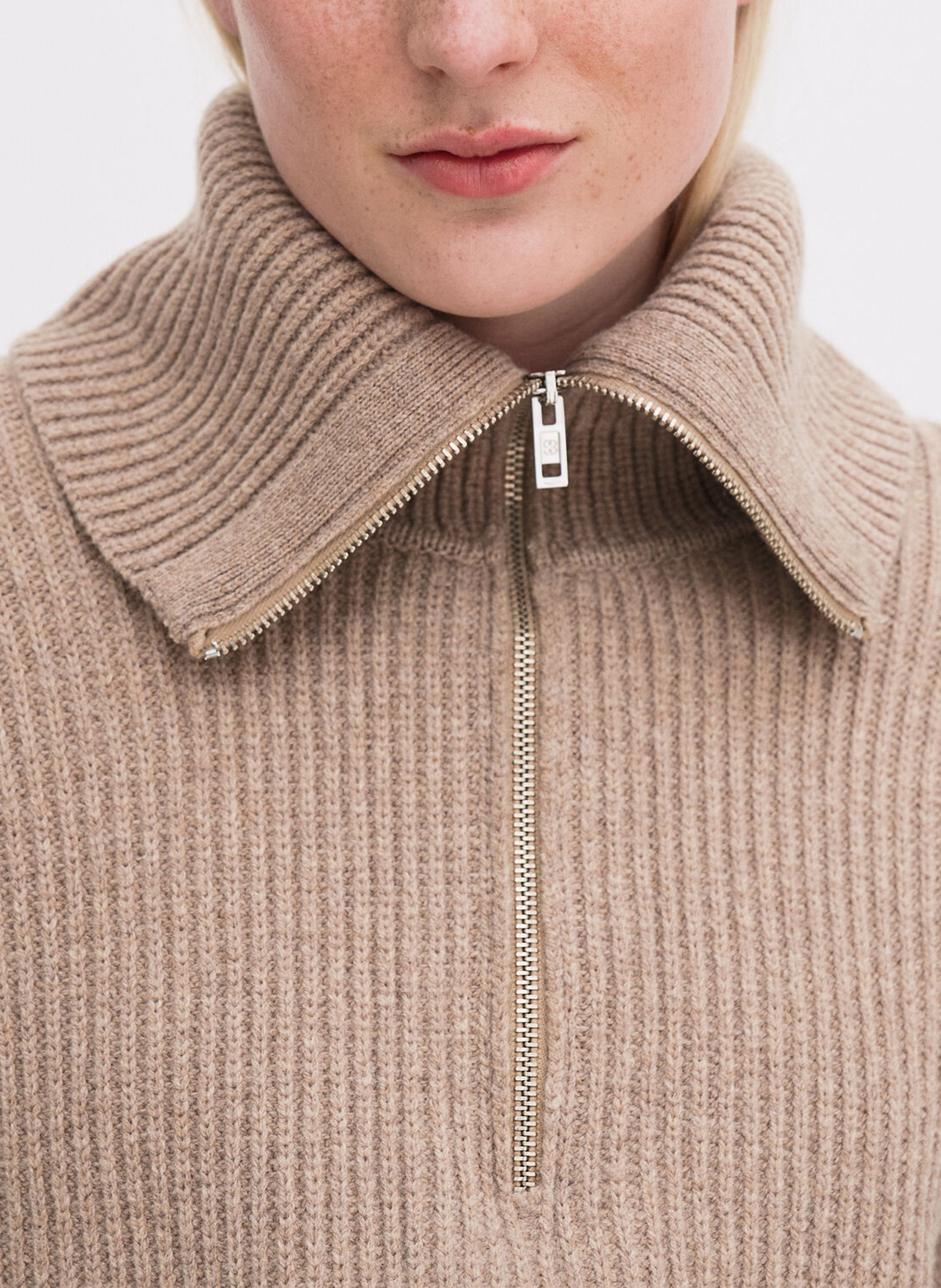 Pull droit en laine FILIPPA K Beige