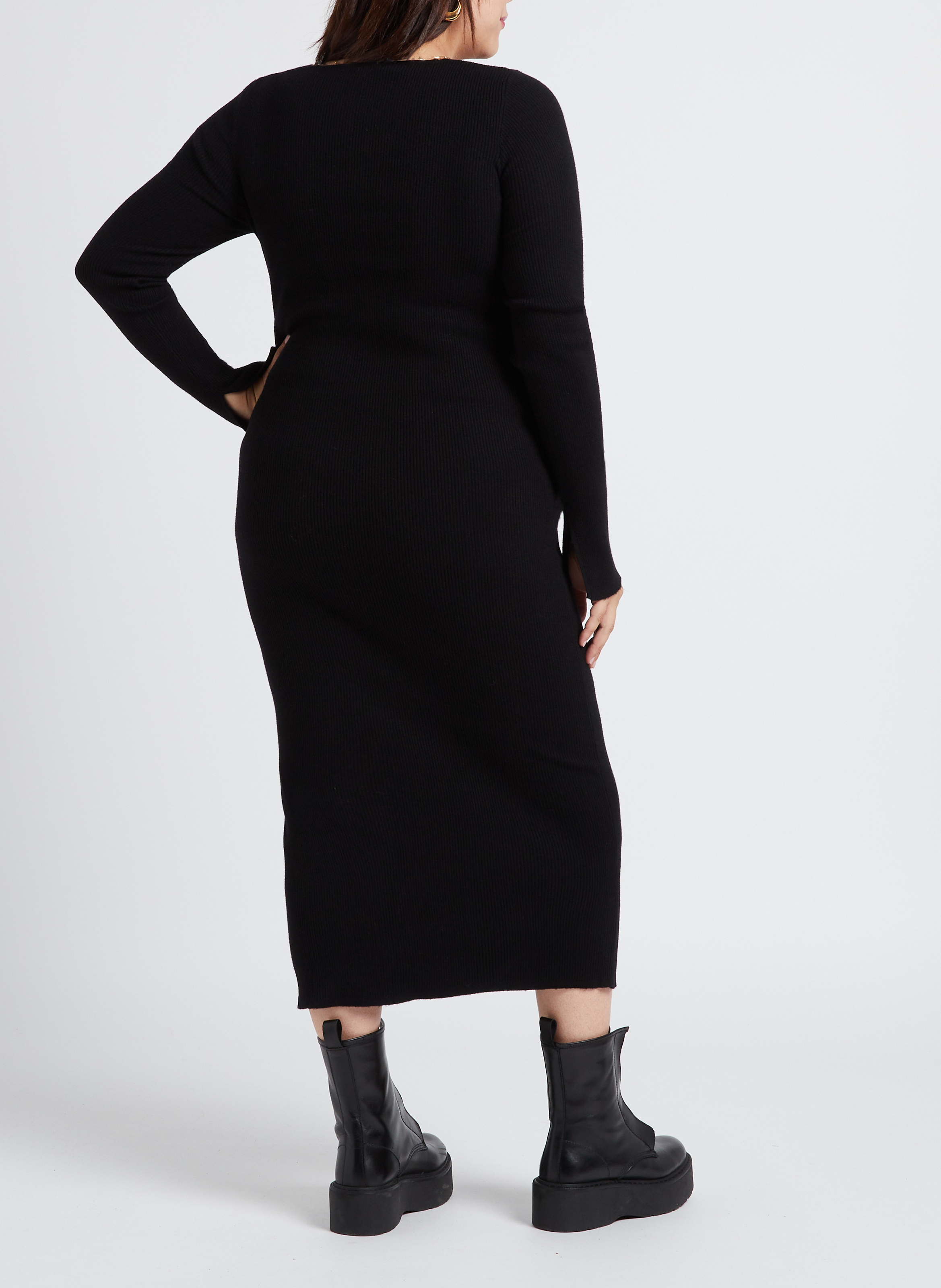 Lange jurk met ronde hals en ribbelpatroon GINA TRICOT Zwart